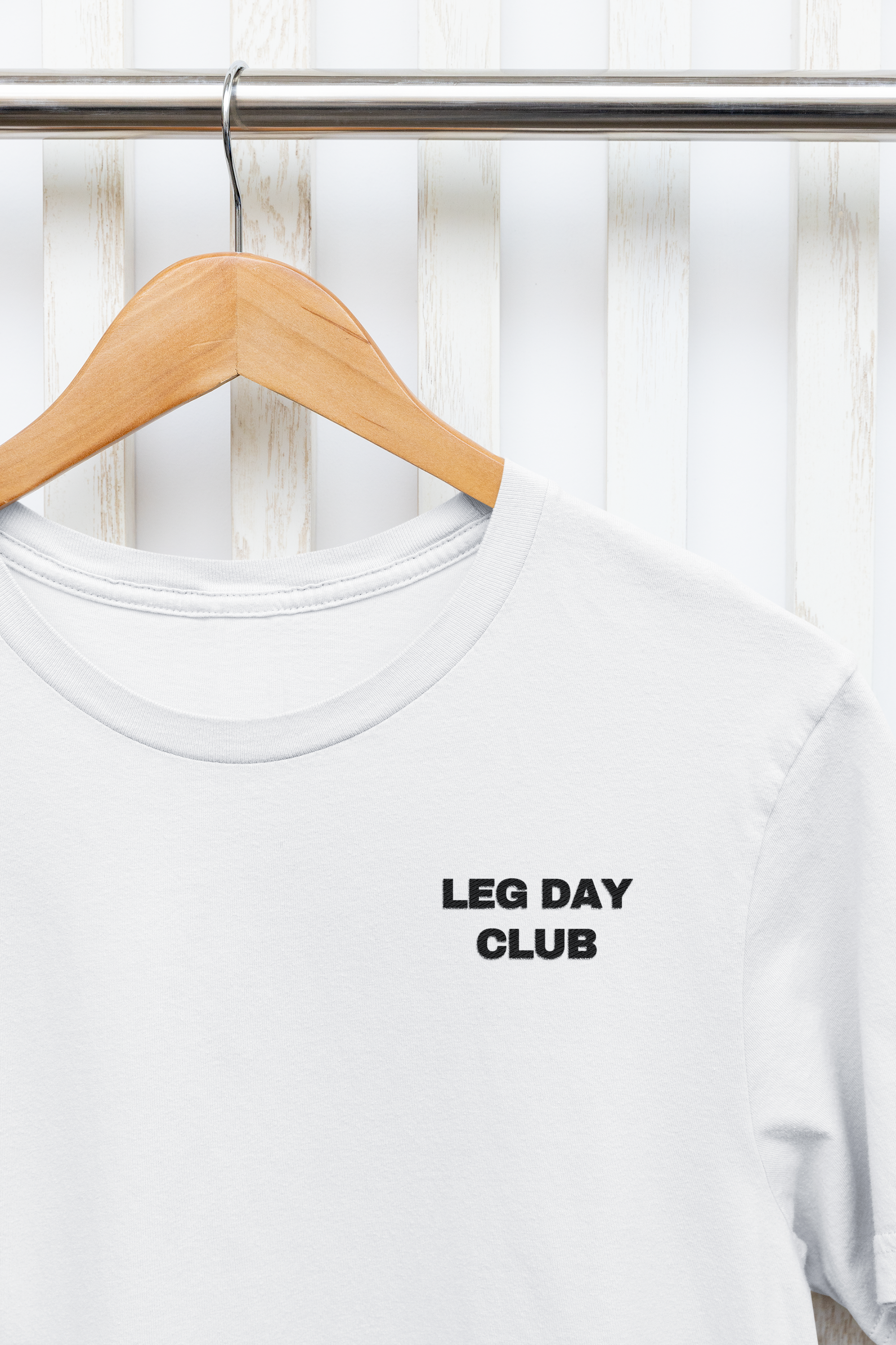 Camiseta Branca - Leg Day Club (Frente/Costas)