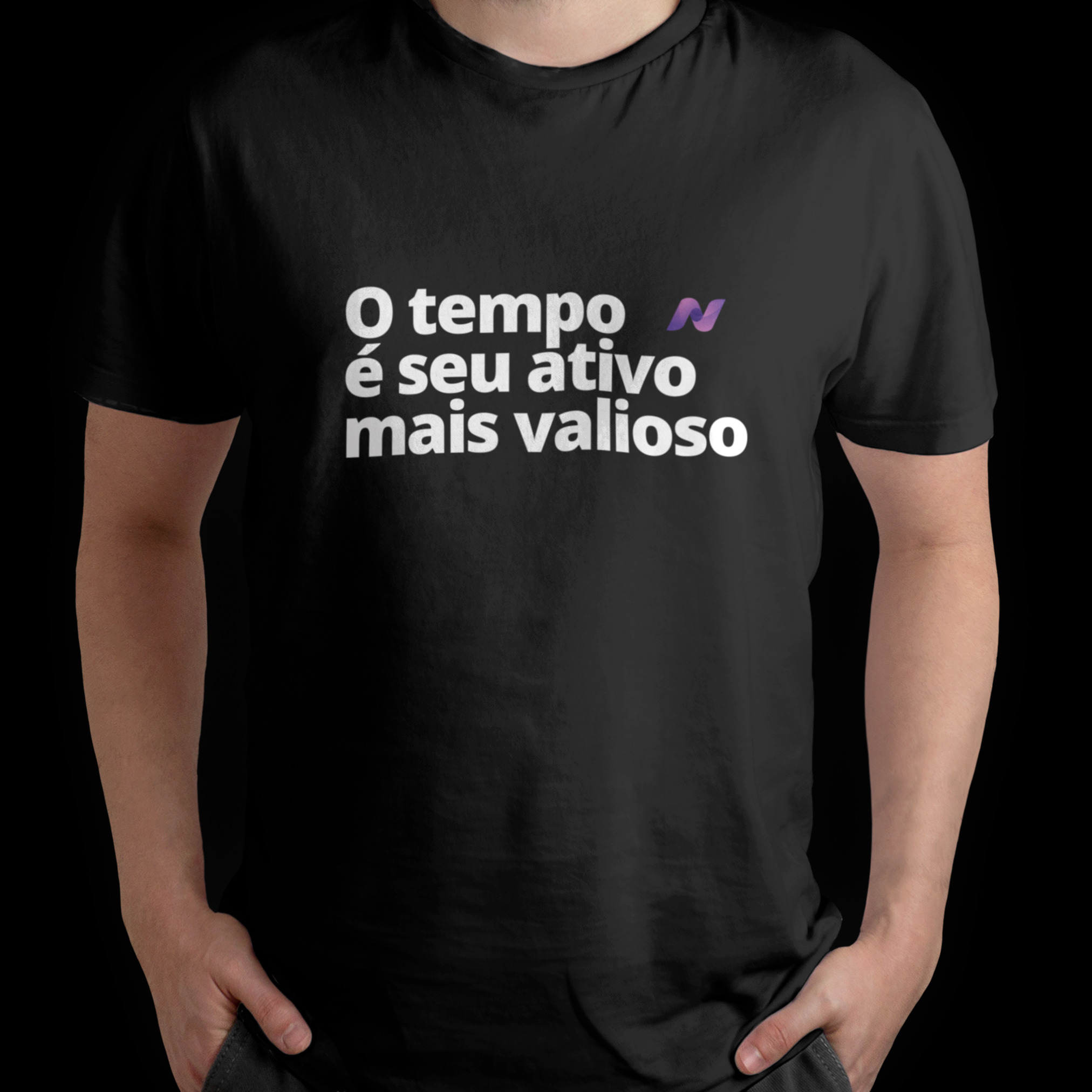 Nome do produto: CAMISETA O TEMPO É SEU ATIVO MAIS VALIOSO