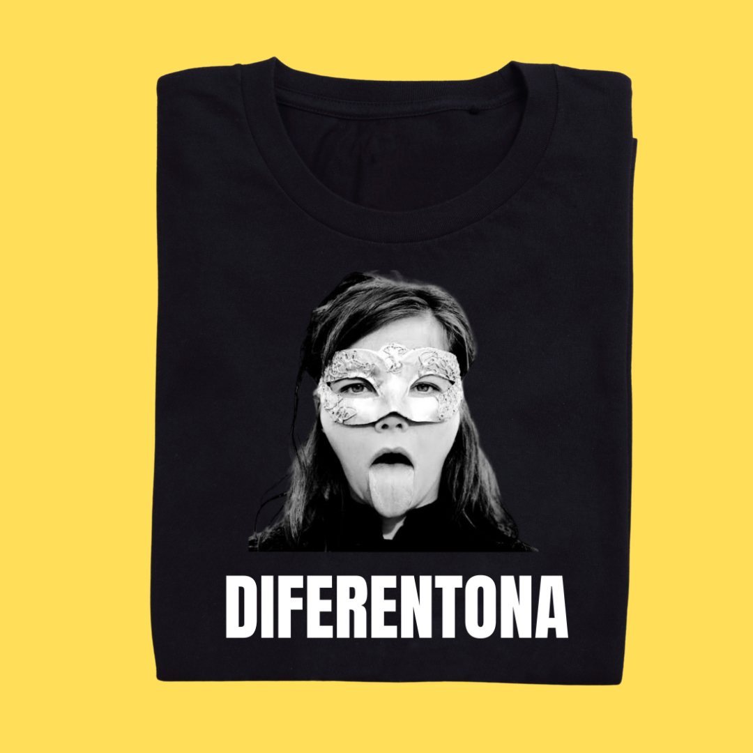 Camiseta DIFERENTONA