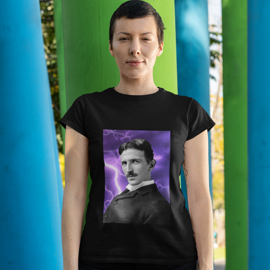 Camiseta Feminina Nikola Tesla Raios
