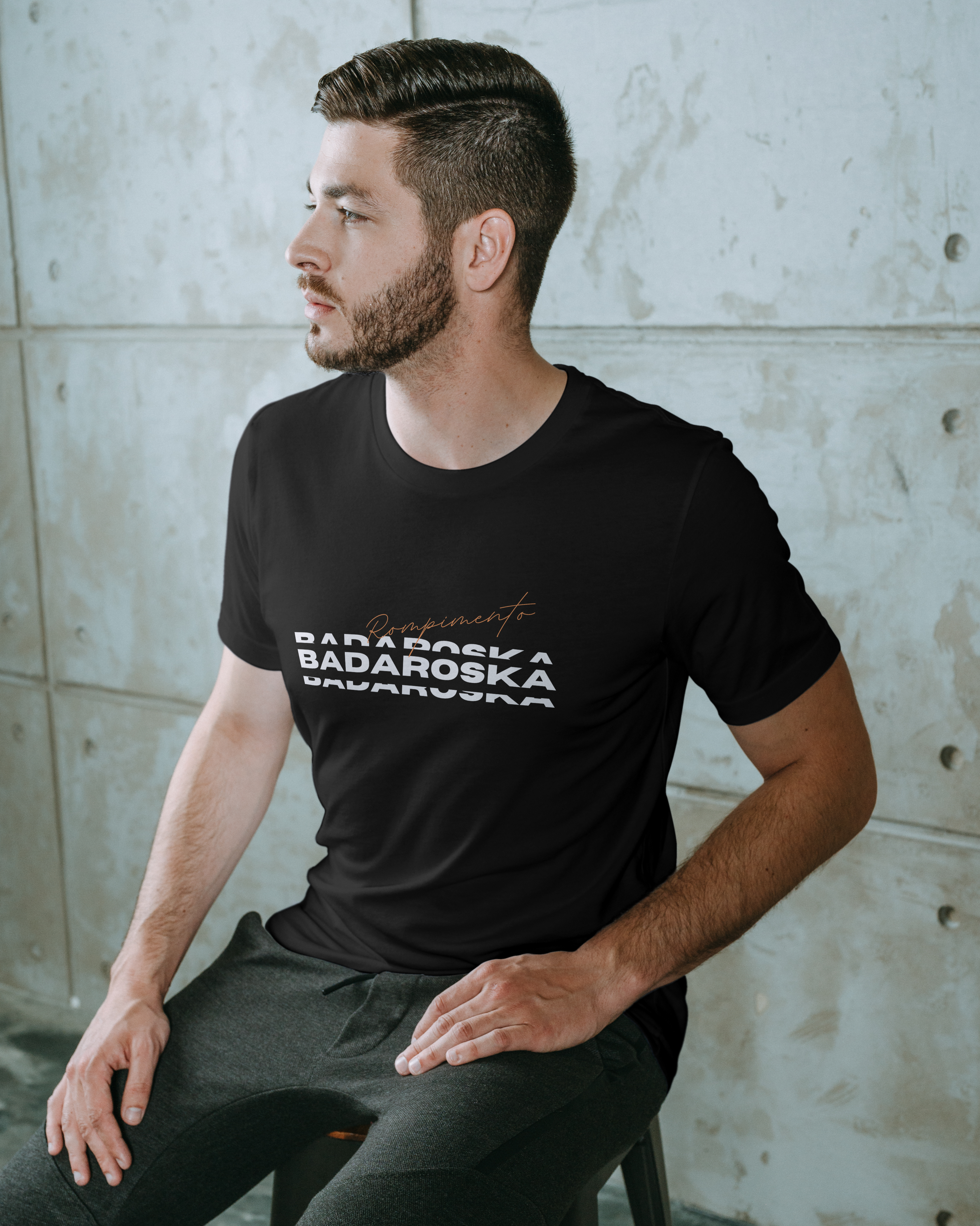 Camiseta Rompimento Badaroska - Preta