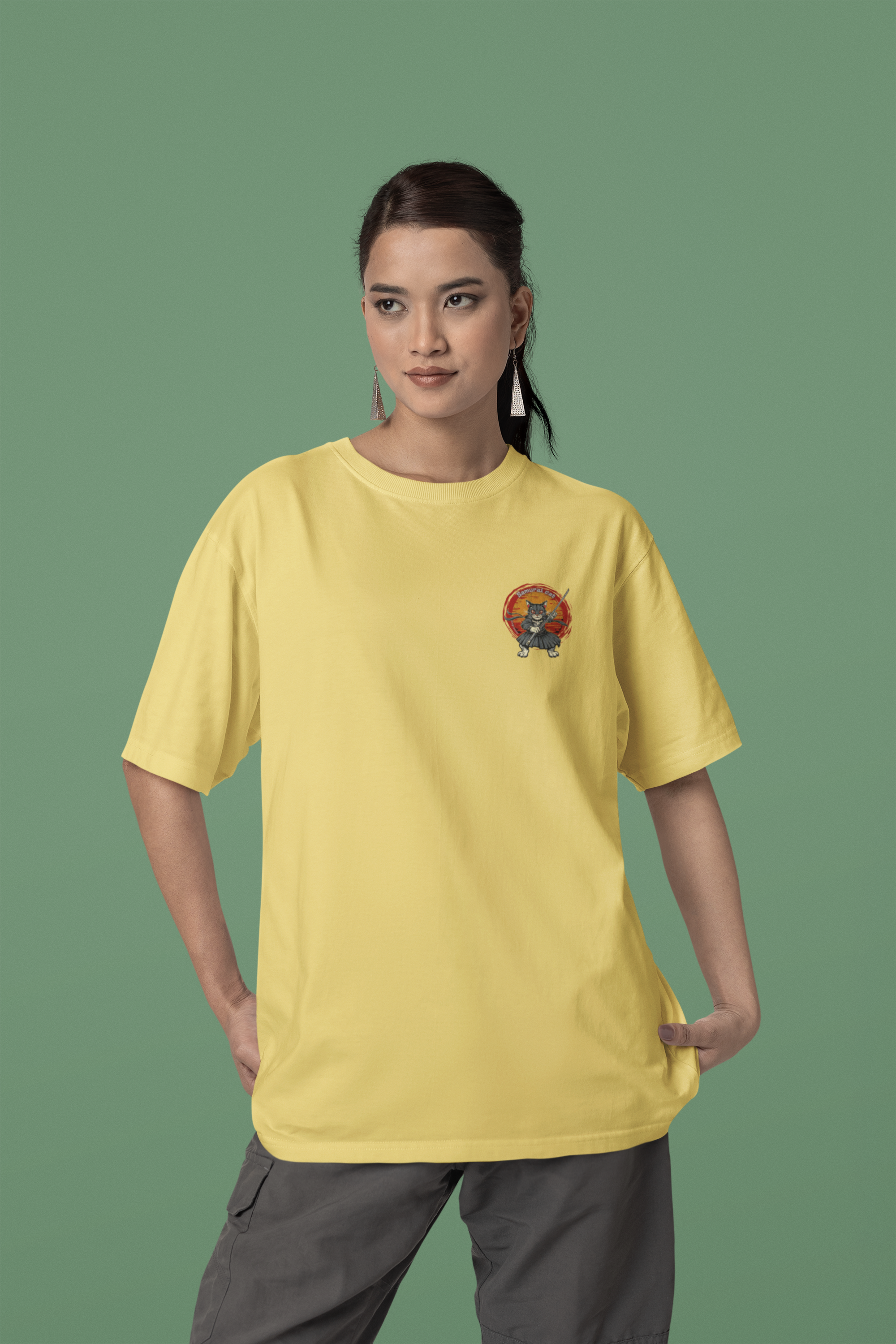 CAMISETA T-SHIRT ESTONADA MINIMALISTA, SAMURAI CAT