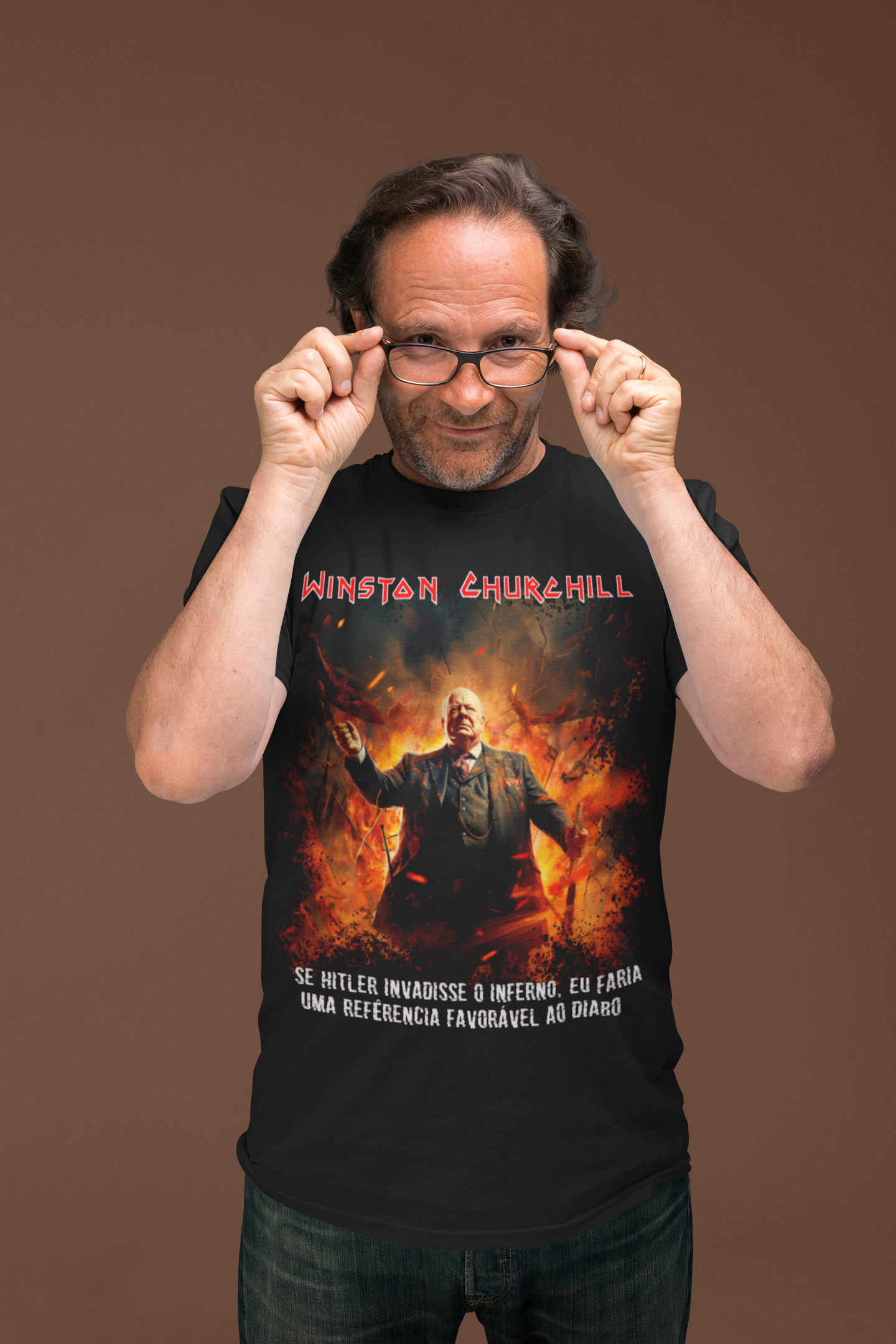 Camiseta Churchill in Hell
