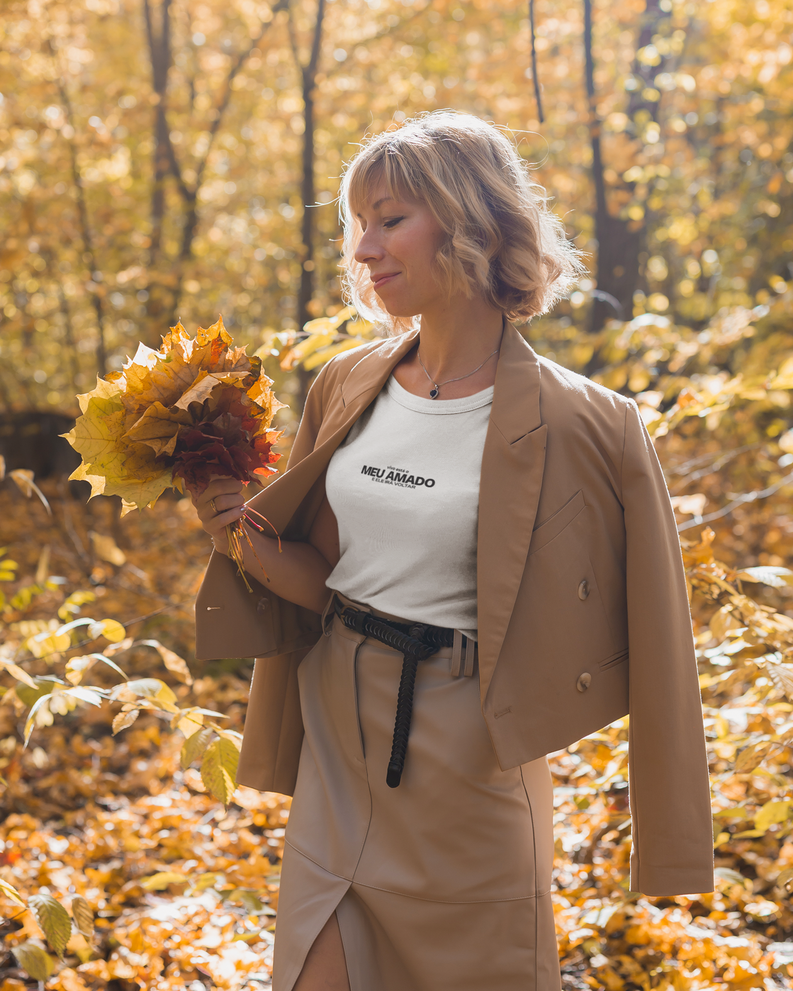 Vivo está o meu amado e Ele irá voltar