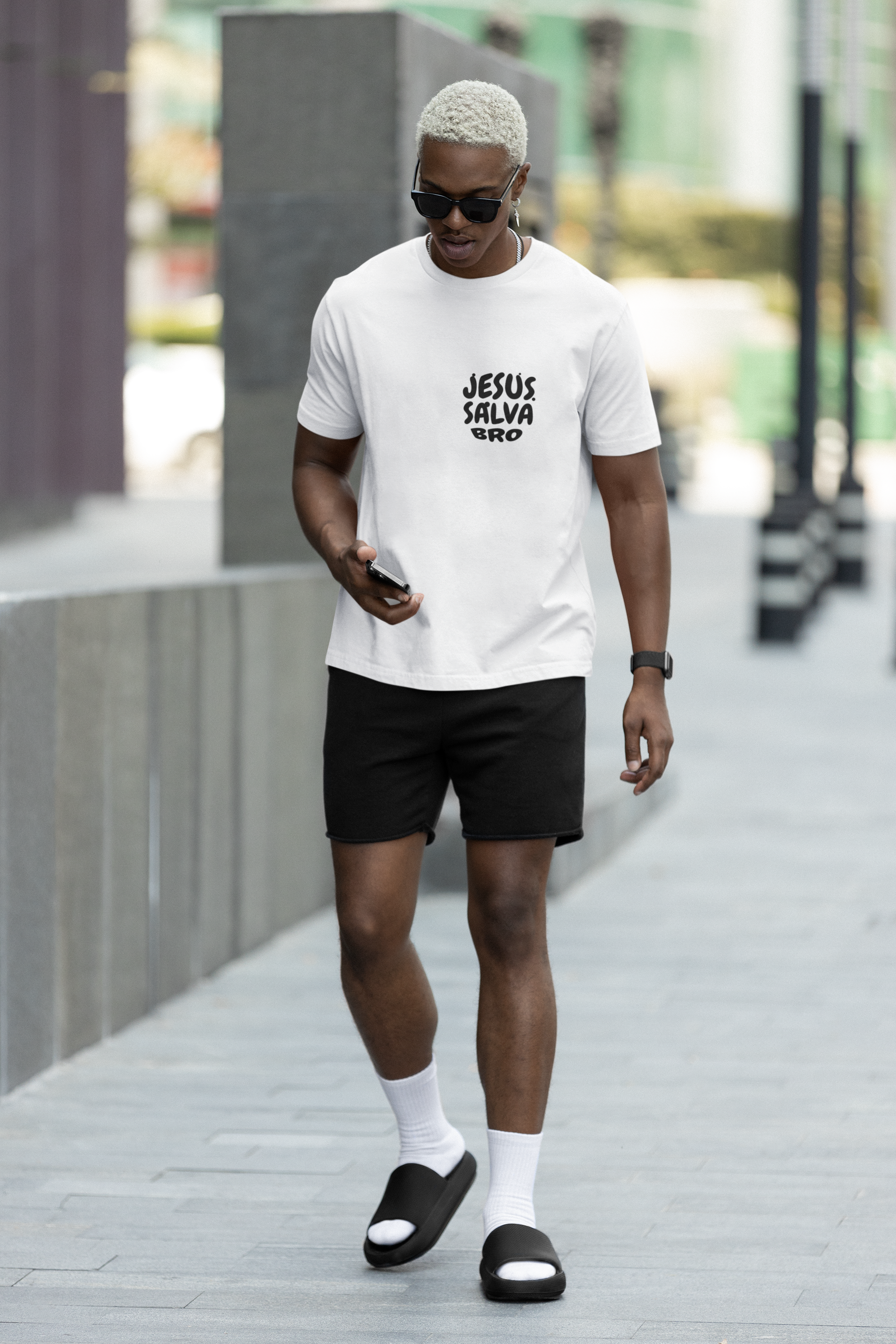 Camiseta Unissex Jesus Salva Bro - Classic Clara