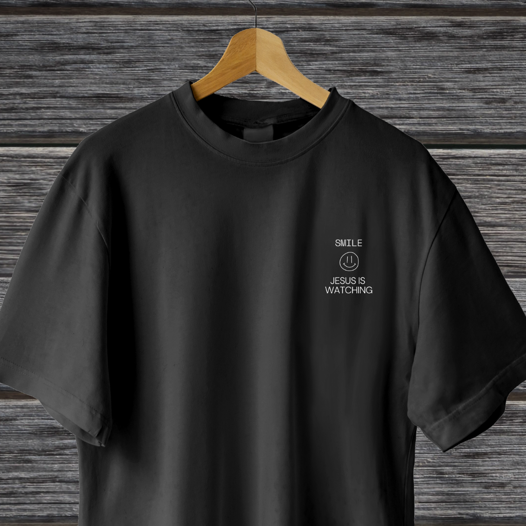 Camiseta - Smile Jesus is Watching