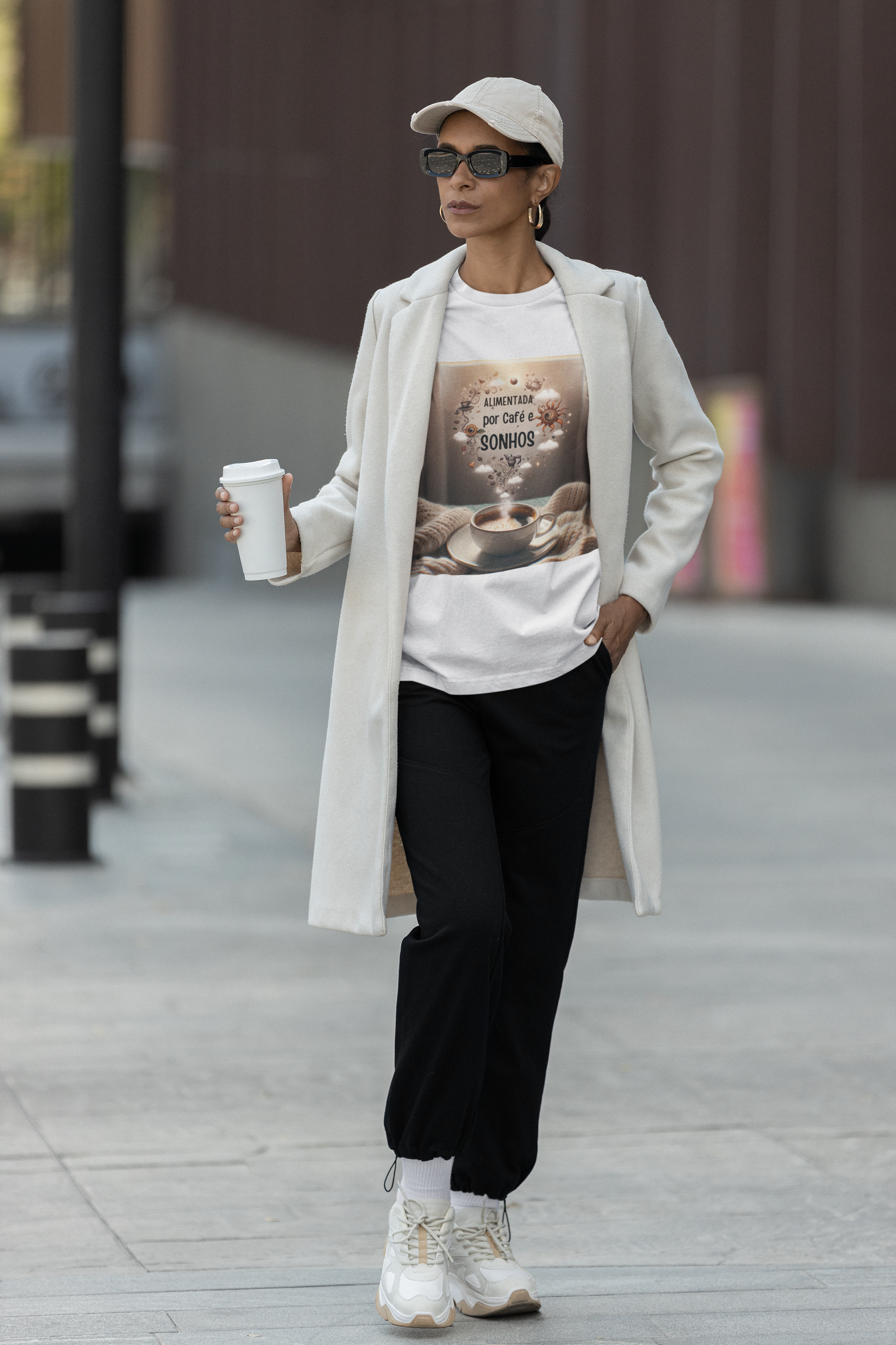 Camiseta feminina - café e sonhos