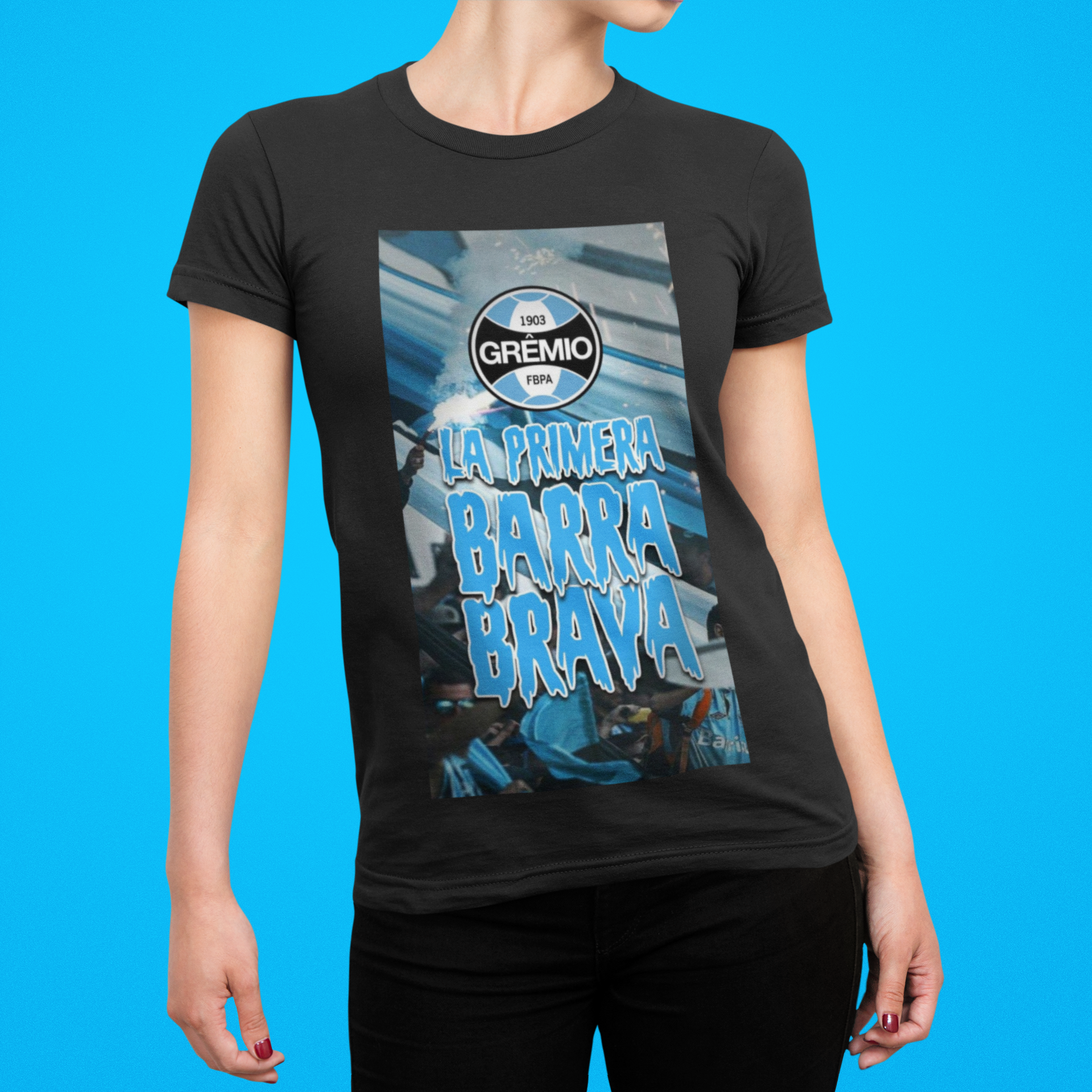 LA PRIMERA BARRA BRAVA  -FEMININA