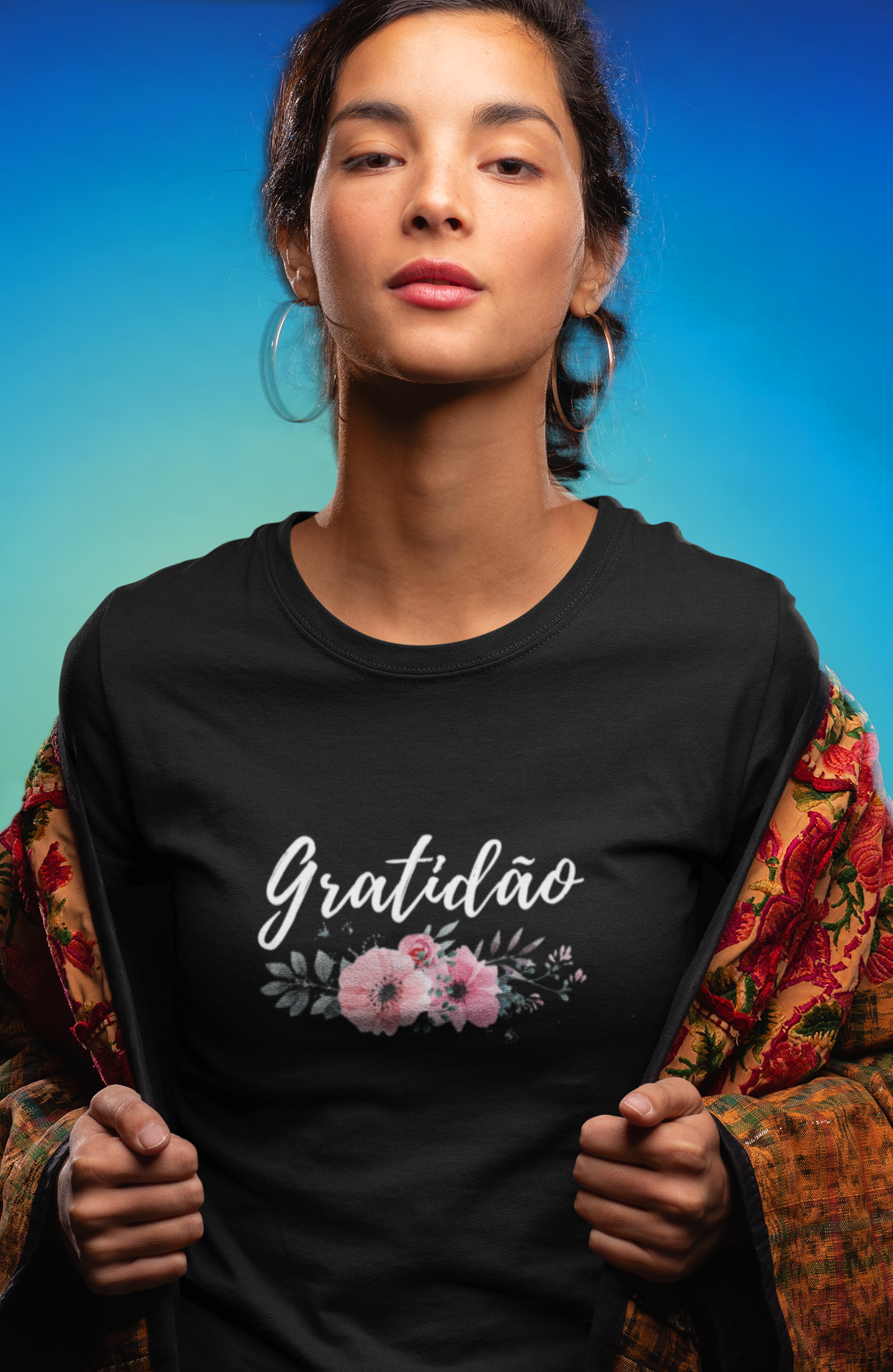 Camiseta  Gratidão escura