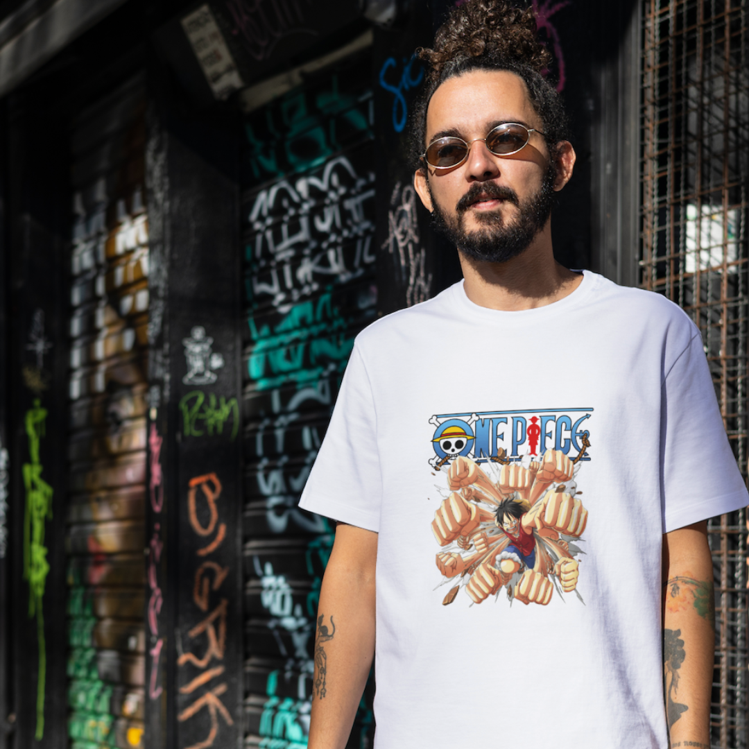 Camiseta Luffy: O Rei dos Piratas - Vista a Determinação!