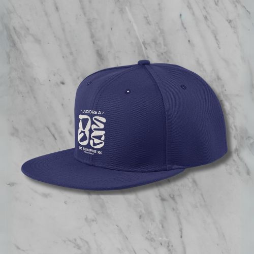 Boné Adore a Deus sempre