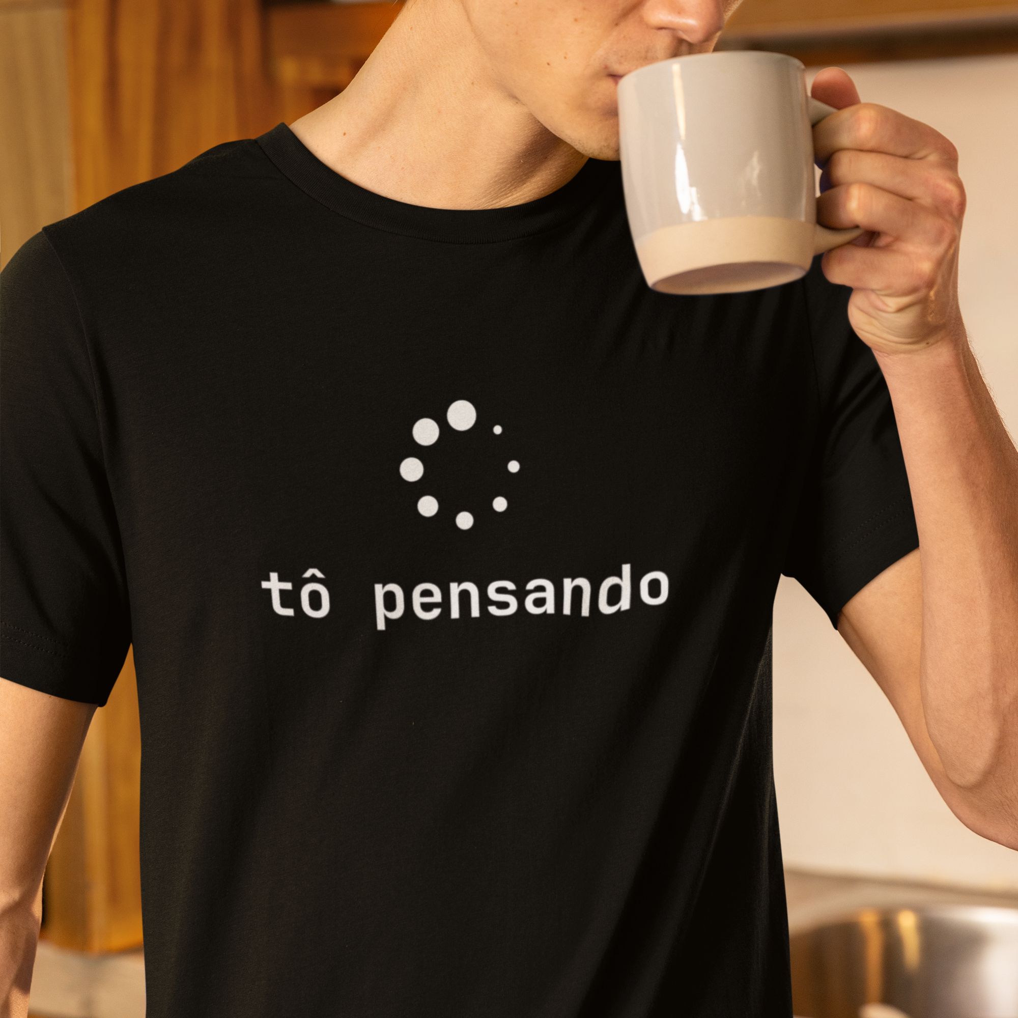 Camiseta Tô Pensando