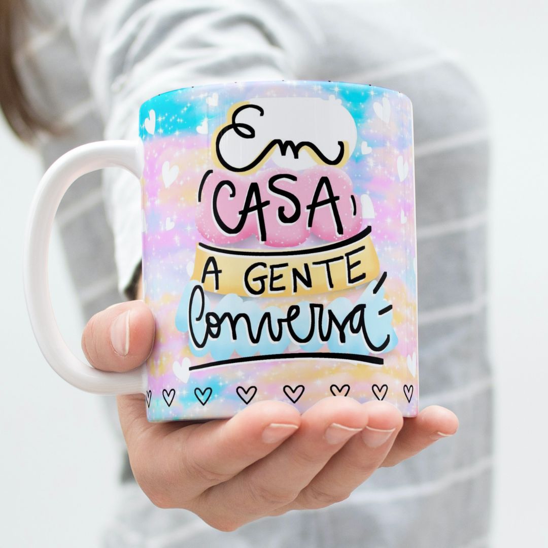 Em casa a gente Conversa - Caneca de Porcelana