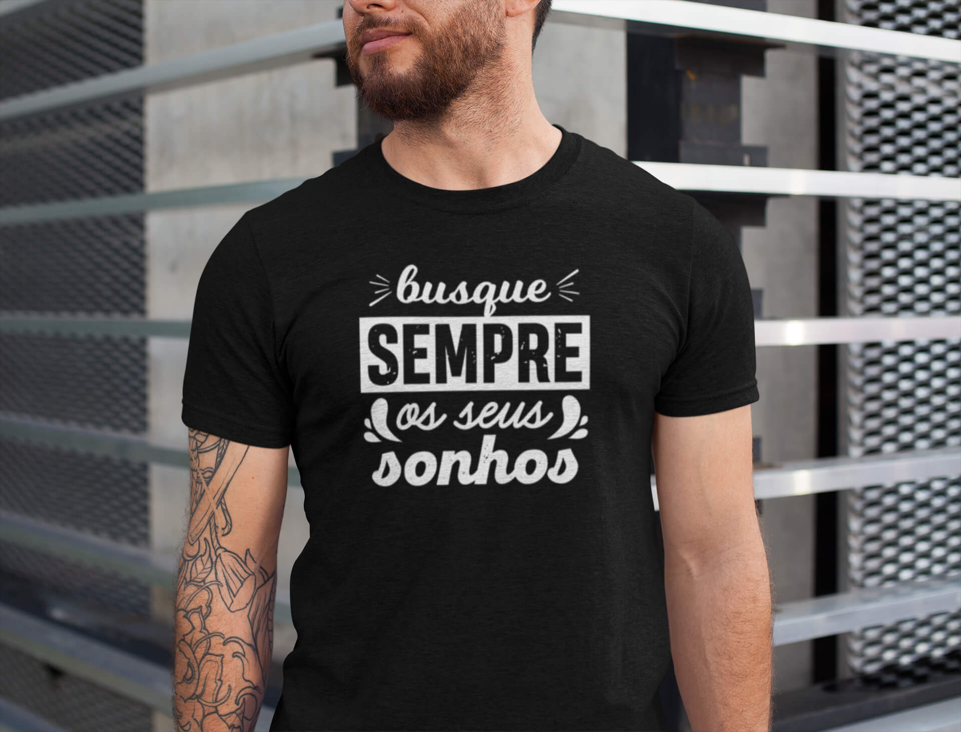 Camisa - Busque Sempre os Seus Sonhos - Premium - Camiseta Unissex - (Cor Preta)
