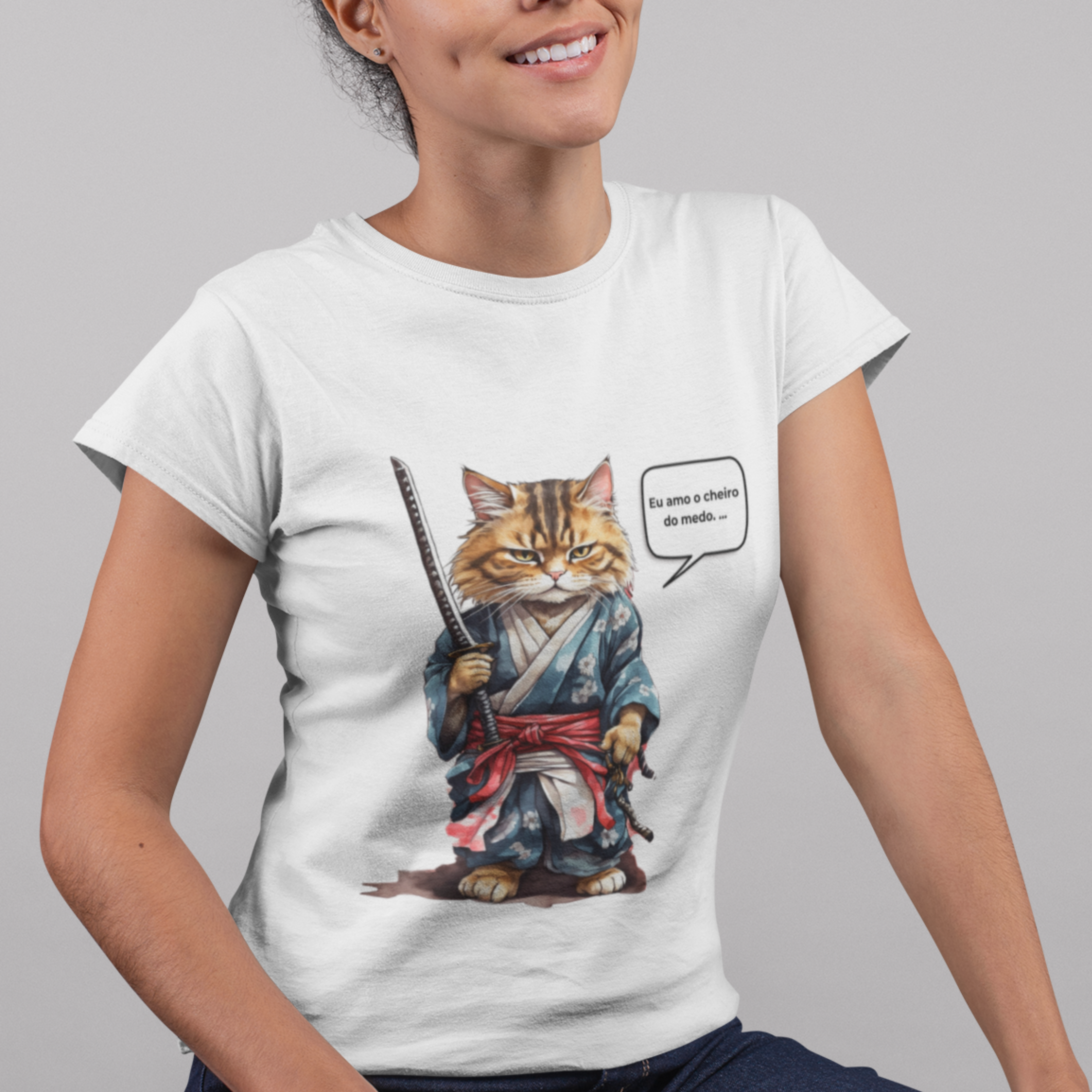 Camiseta Feminina -  Gato Ninja 
