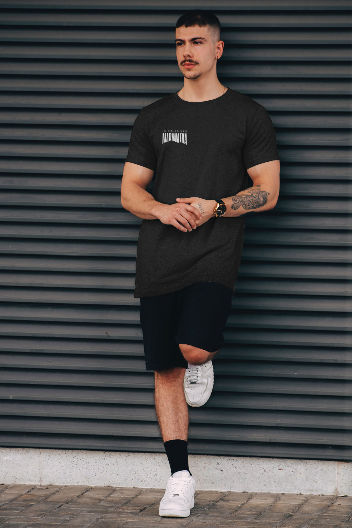 CAMISETA BÁSICA MARANATHA BOLSO