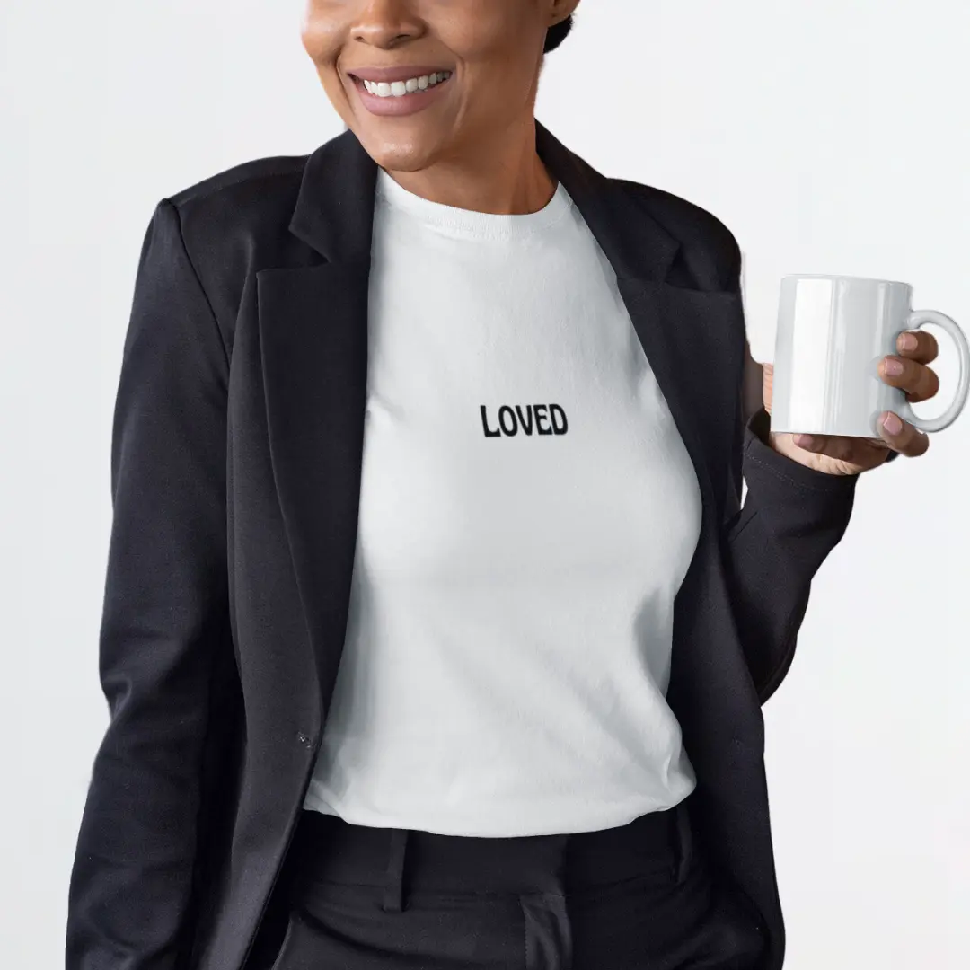 Camiseta Unissex - Loved