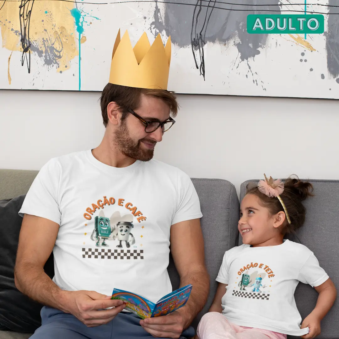 Camiseta Unissex - Adulto - Oração e Café