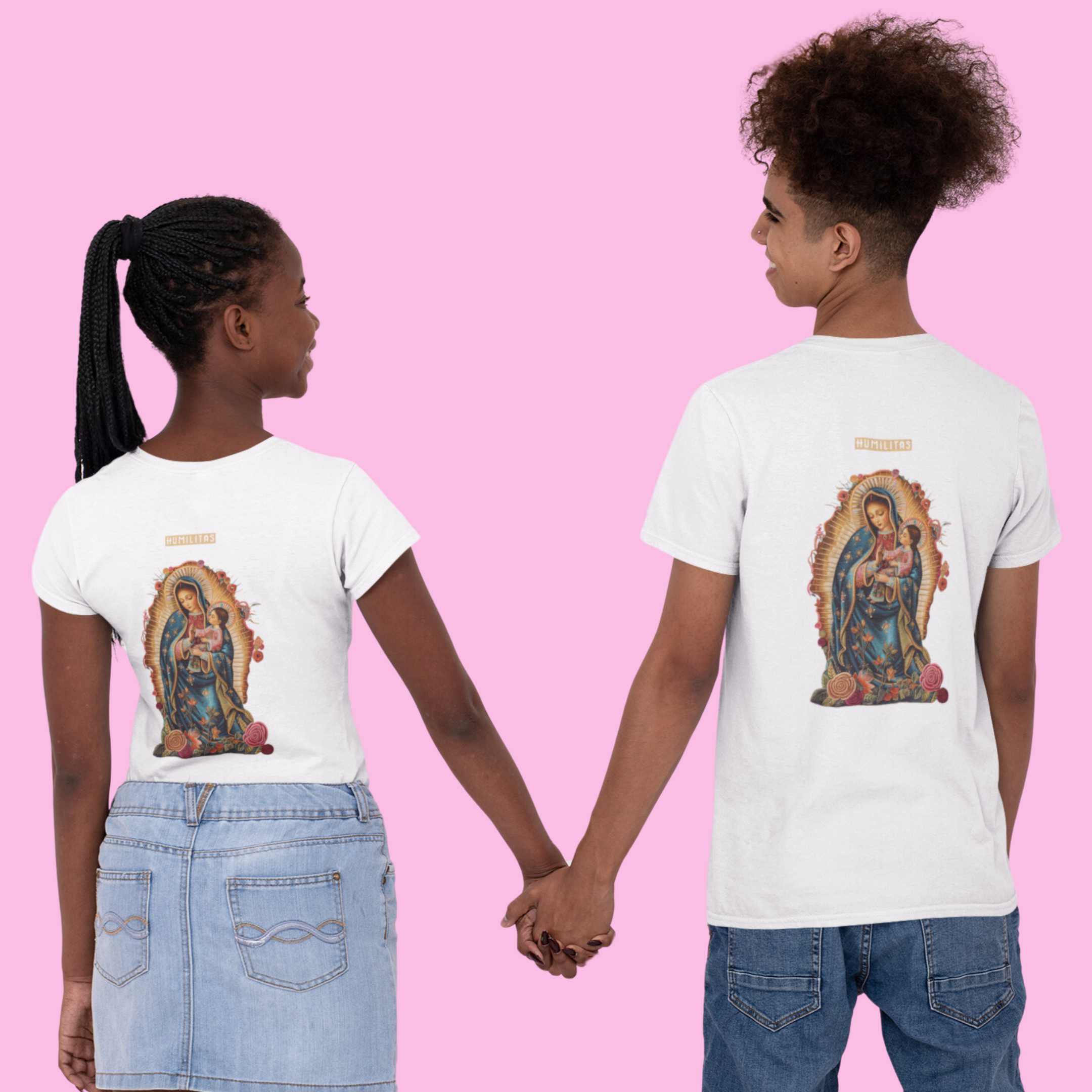 T-Shirt Unissex Humilitas Cloth: Nossa Senhora de Guadalupe | Coleção Maria e suas Faces (Estampa costas)