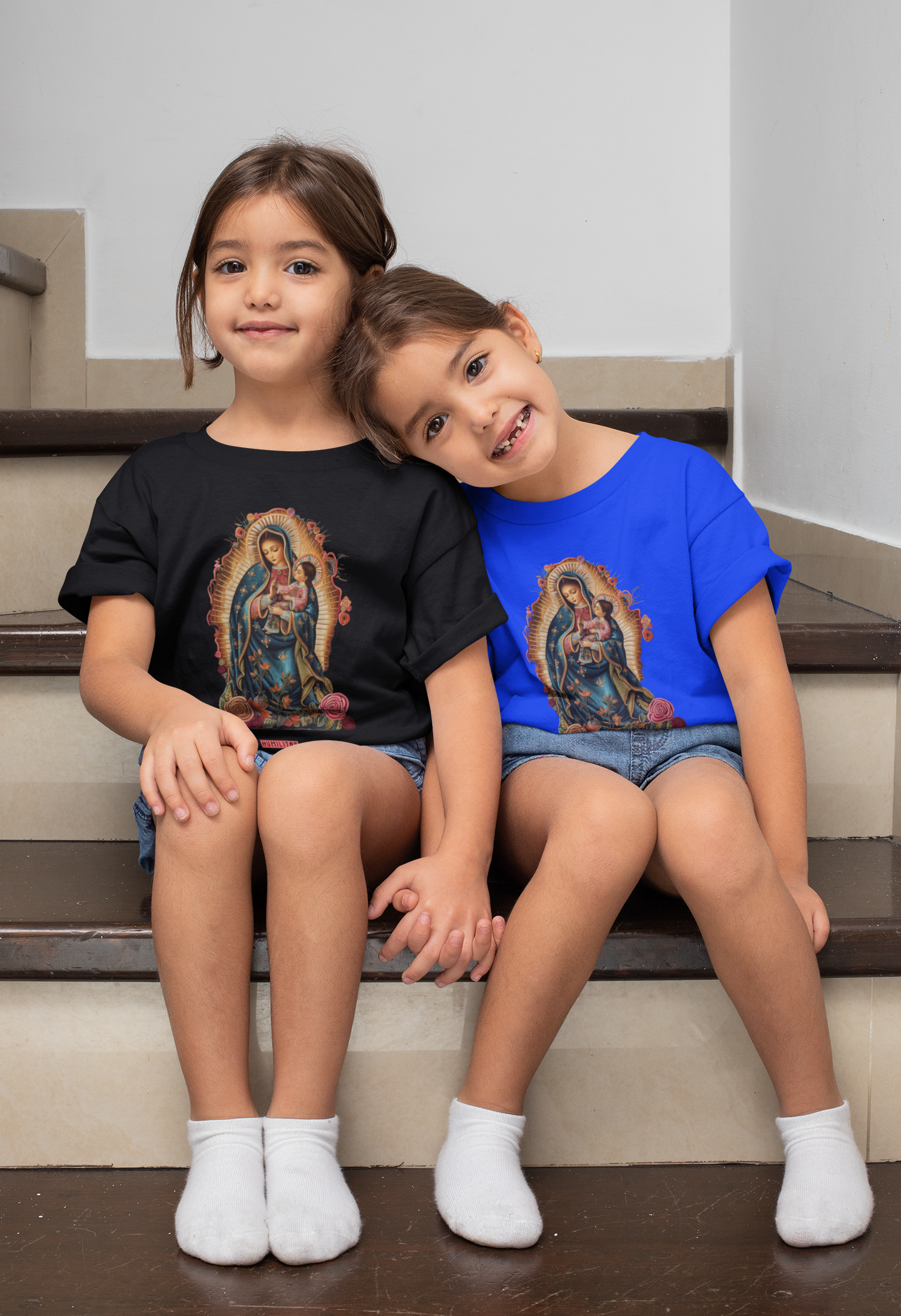 T-Shirt Infantil 2 a 8 anos Humilitas Cloth: Coleção Maria e suas Faces - Nossa Senhora de Guadalupe
