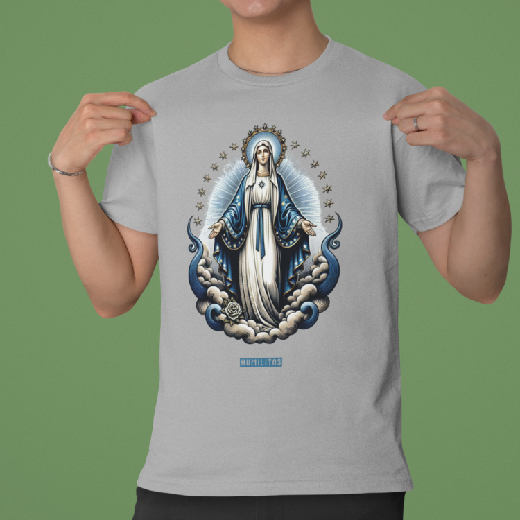T-Shirt Unissex Humilitas Cloth: Coleção Maria e suas Faces | Nossa Senhora da Conceição