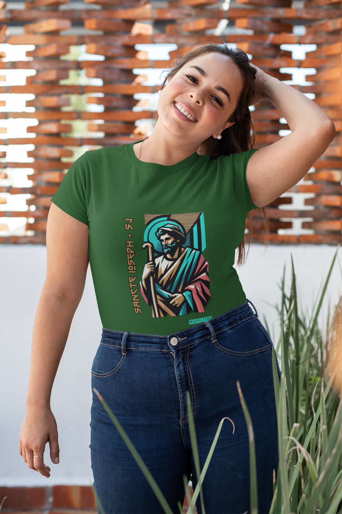 T-Shirt Feminina Baby Long Humilitas Cloth: São José | Coleção Santidade nas Ruas 