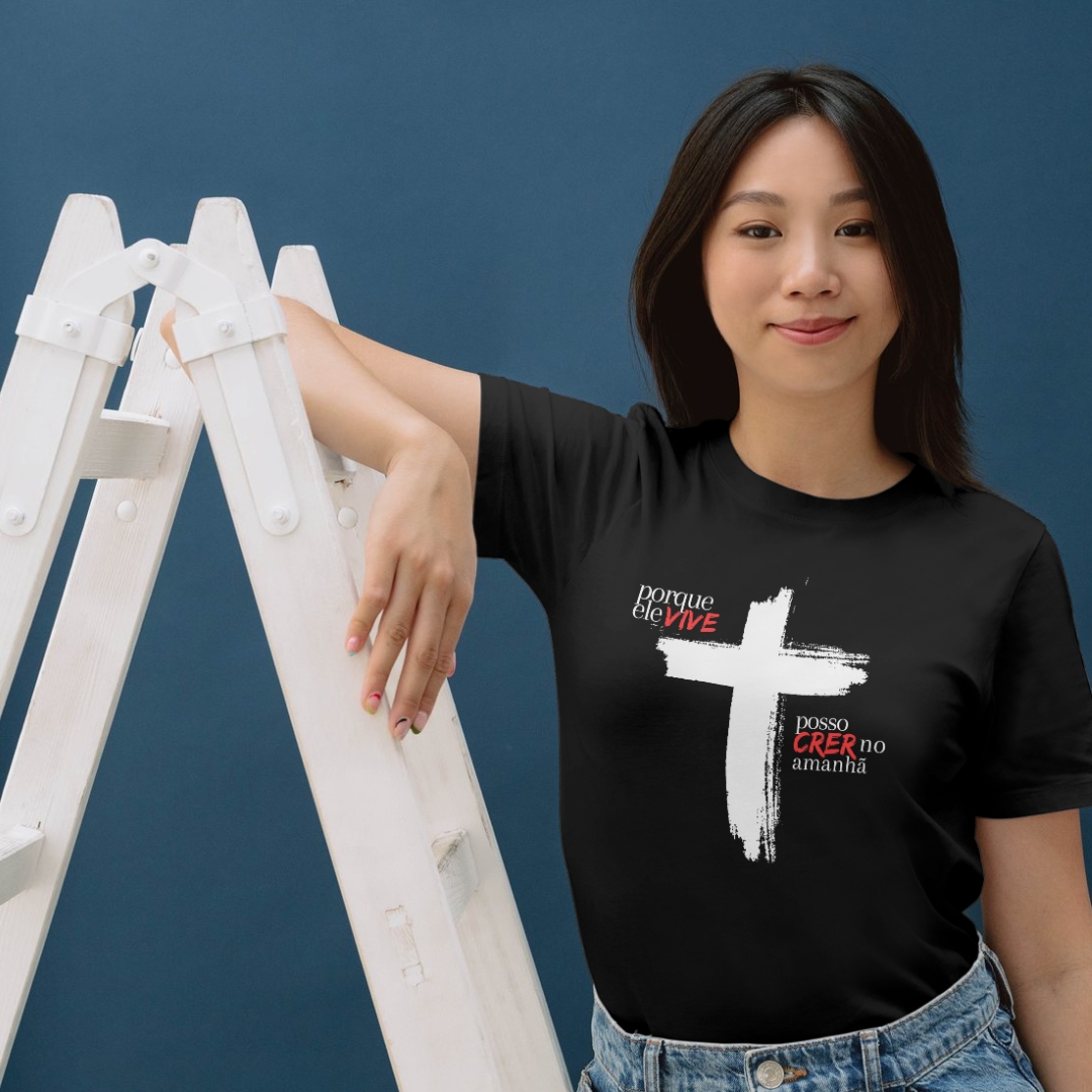 Camiseta Black. Por que ELE vive