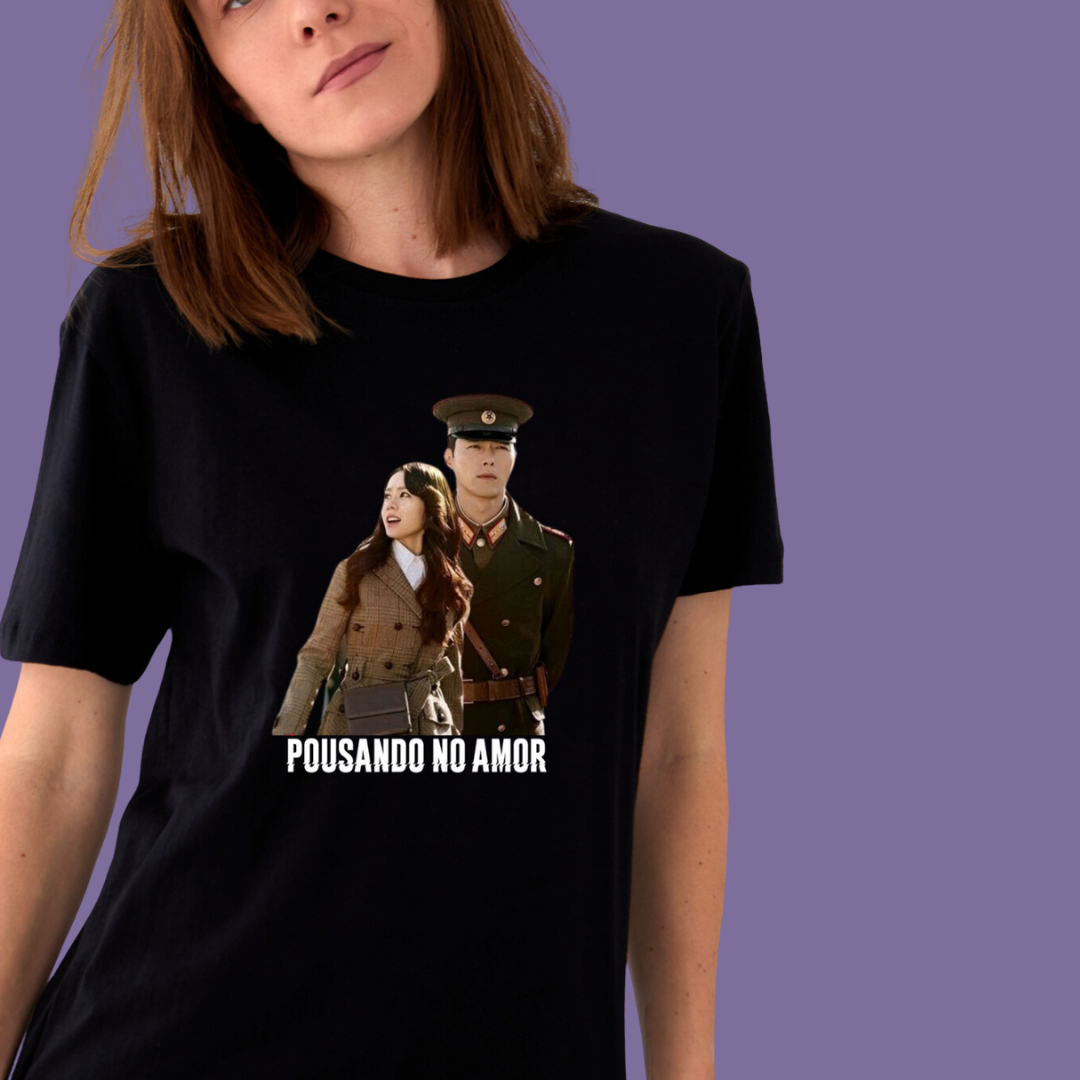 CAMISETA POUSANDO NO AMOR