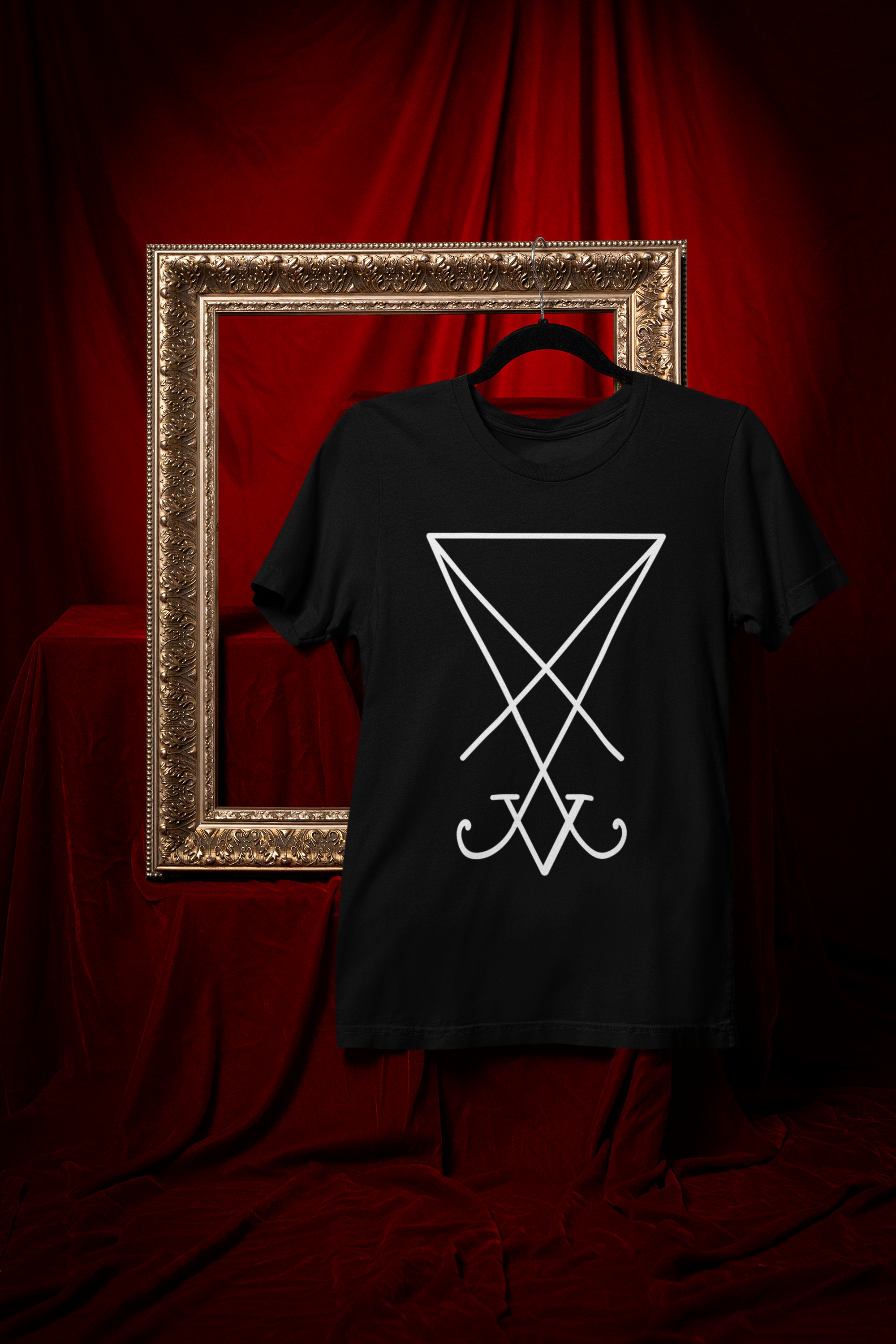 Camiseta Goetia Sigilo LUCIFER