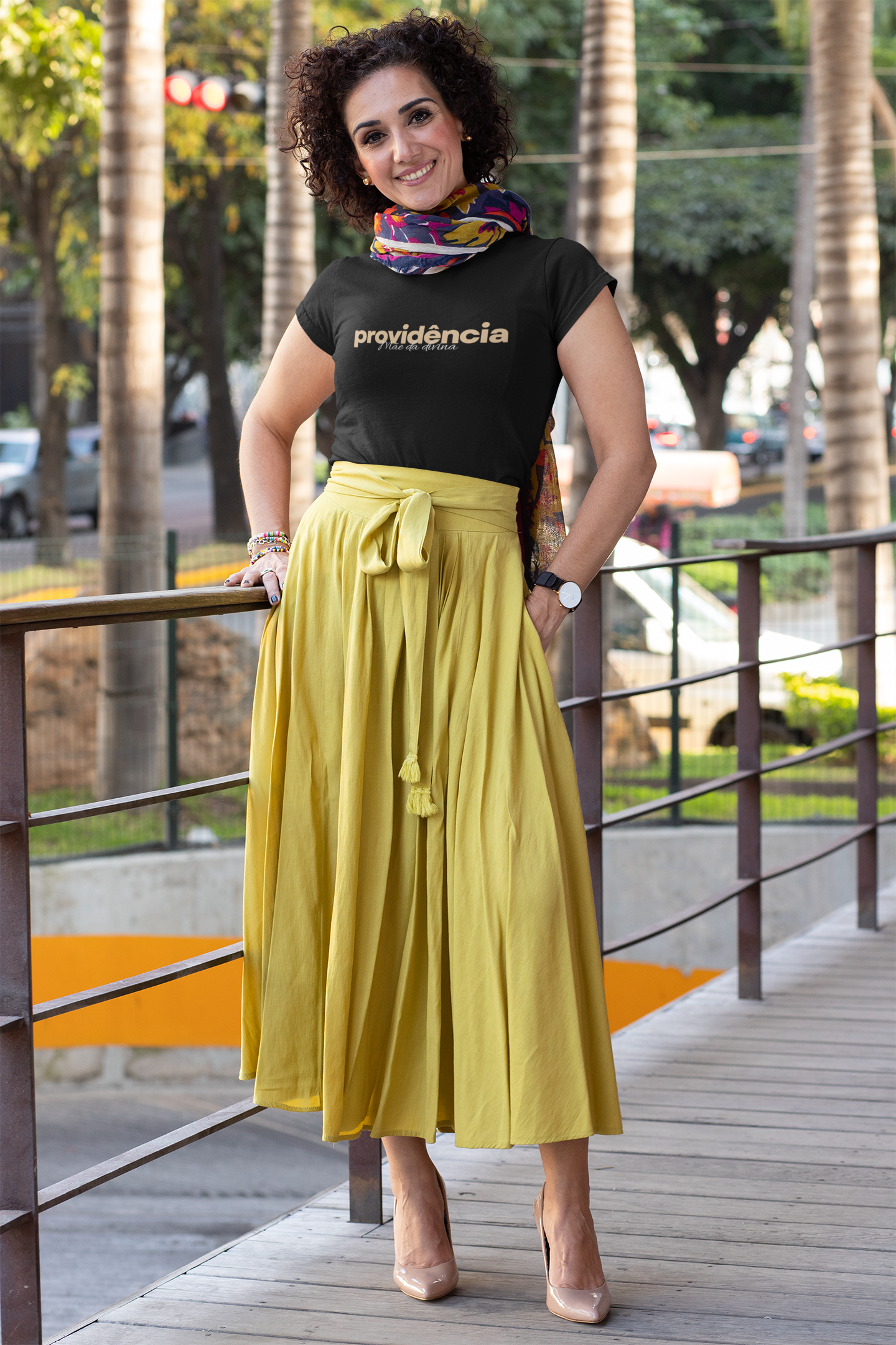 Nome do produto  Camiseta Feminina Preta Baby Long - Mãe da Divina Providência