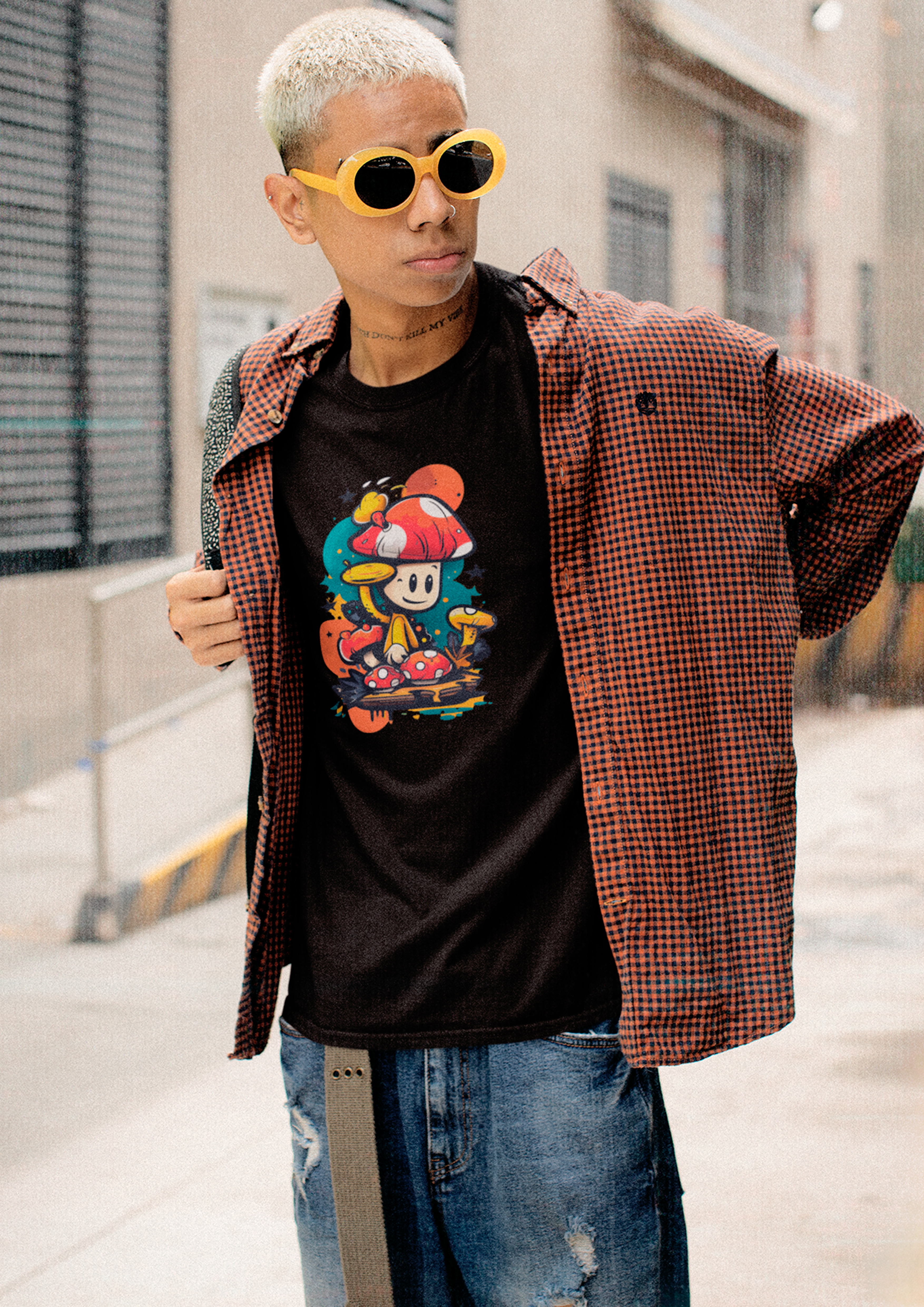 Nome do produto: Camiseta Cogumelo animado preto