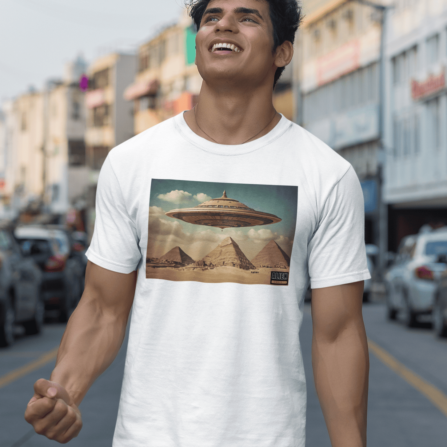 Camisa Disco Voador e as Pirâmides