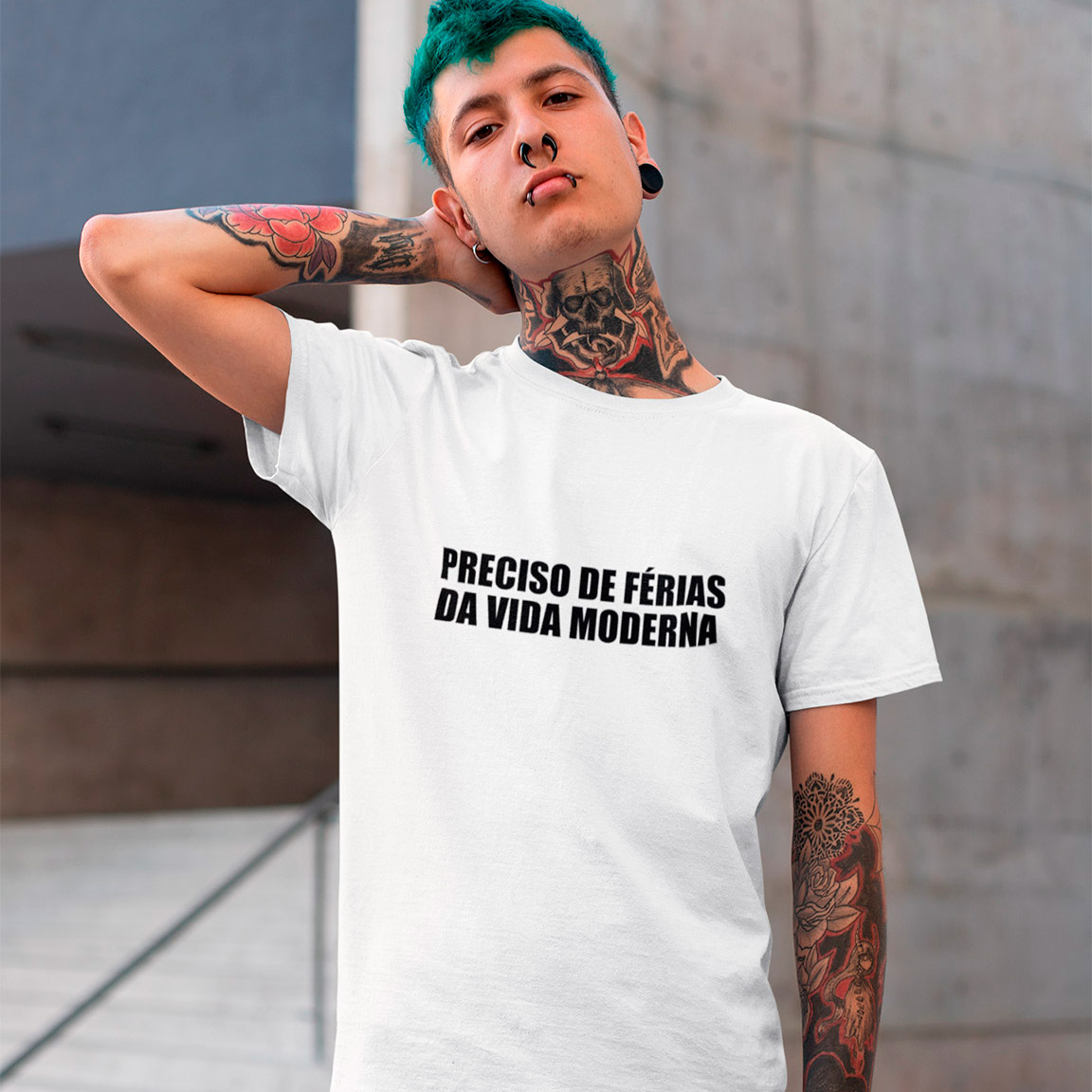 T-Shirt Preciso De Férias - White