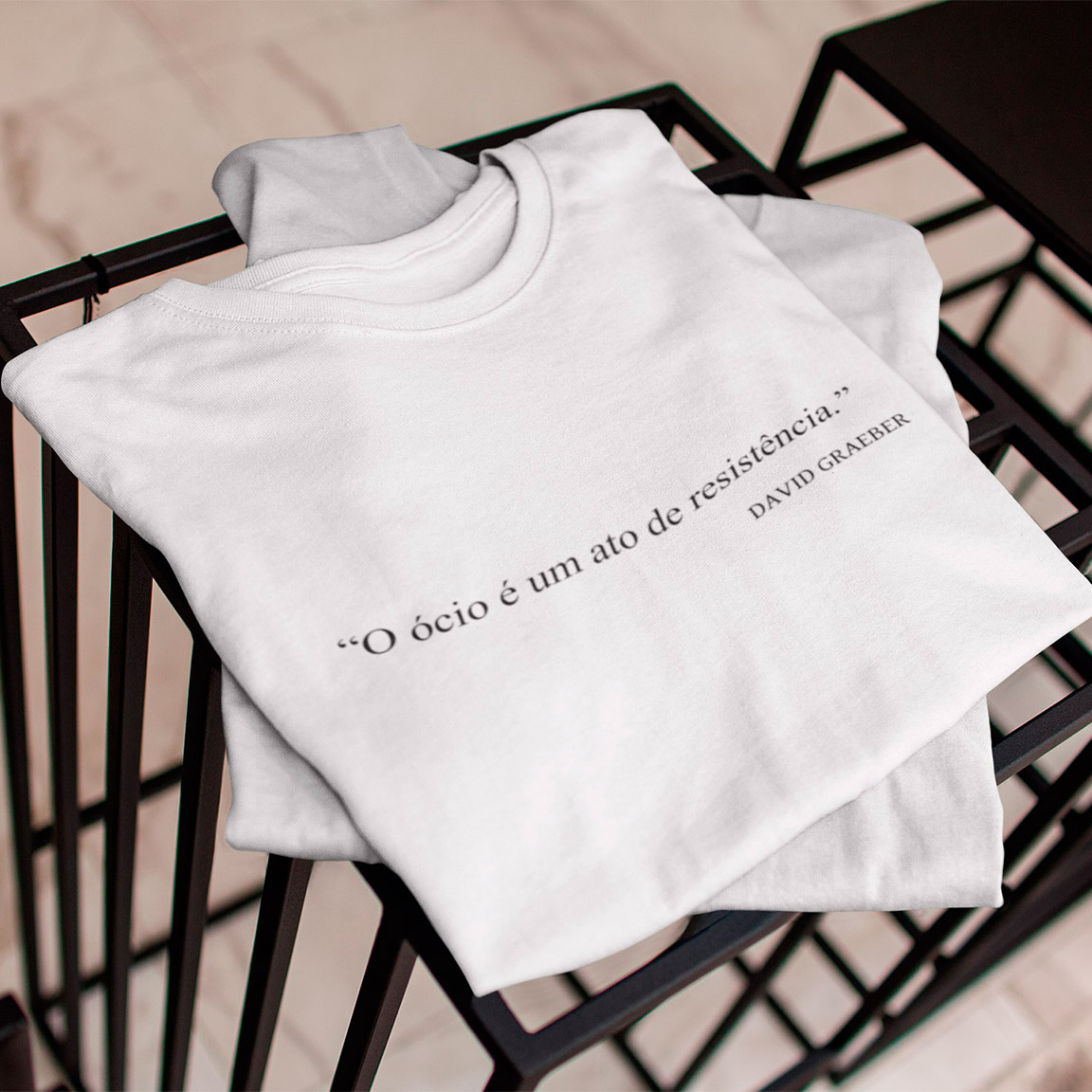 T-Shirt Ócio É Resistência - White