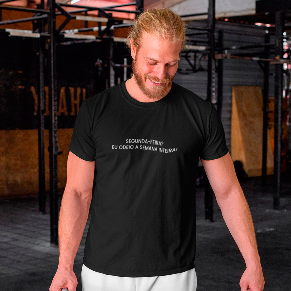 T-Shirt Odeio A Semana Inteira - Black