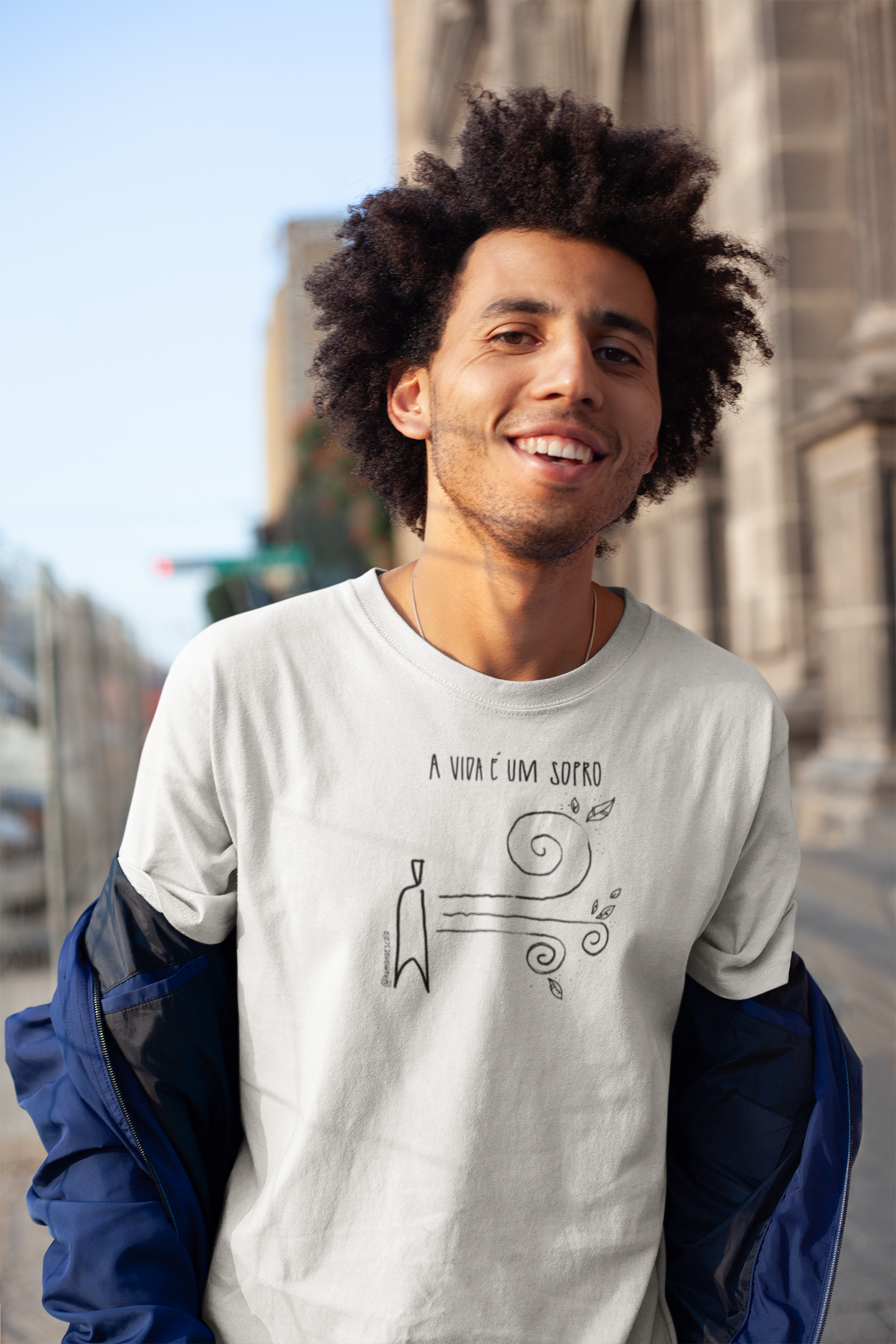 Camiseta Unissex Branca - A vida é um sopro