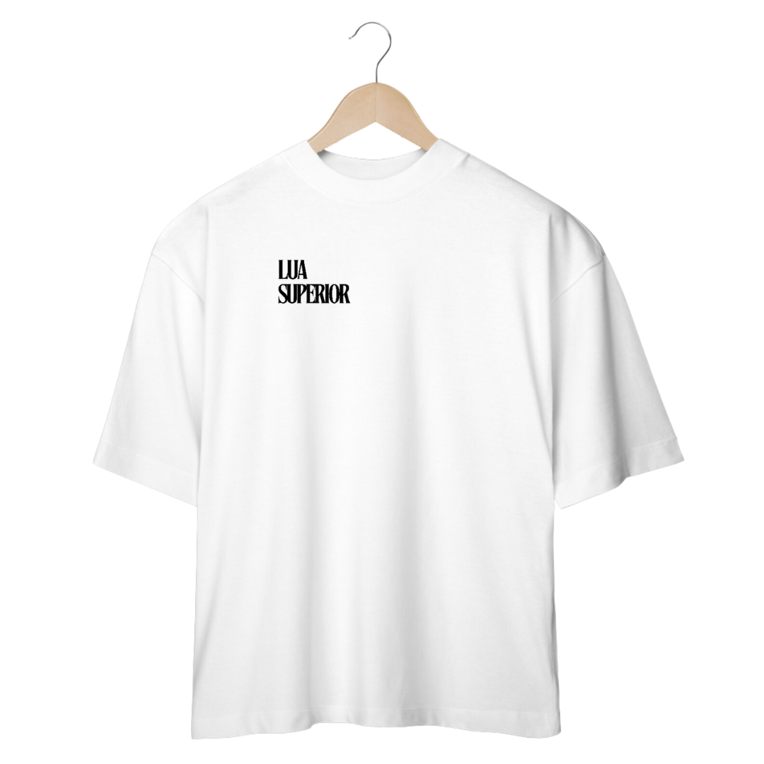 Camiseta Oversized Lua Superior