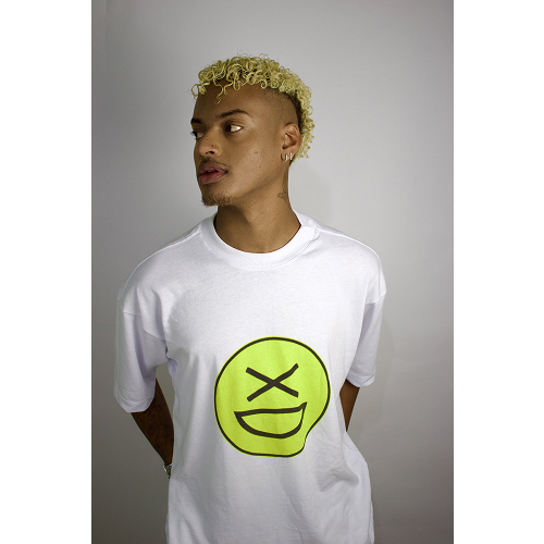 Camiseta Oversize Xisde com Logo Amarelo - Streetwear Brasileiro Autêntico