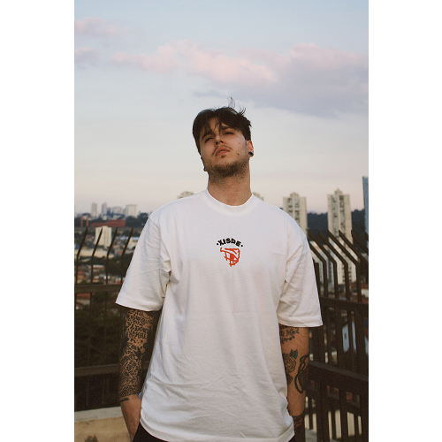 Camiseta Plus Size - Estilo Autêntico e Brasileiro xD