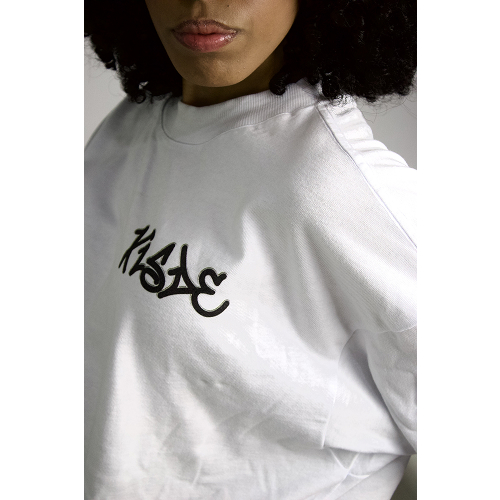 Camiseta Oversize Xisde com Texto no Peito - Streetwear Casual e Urbano