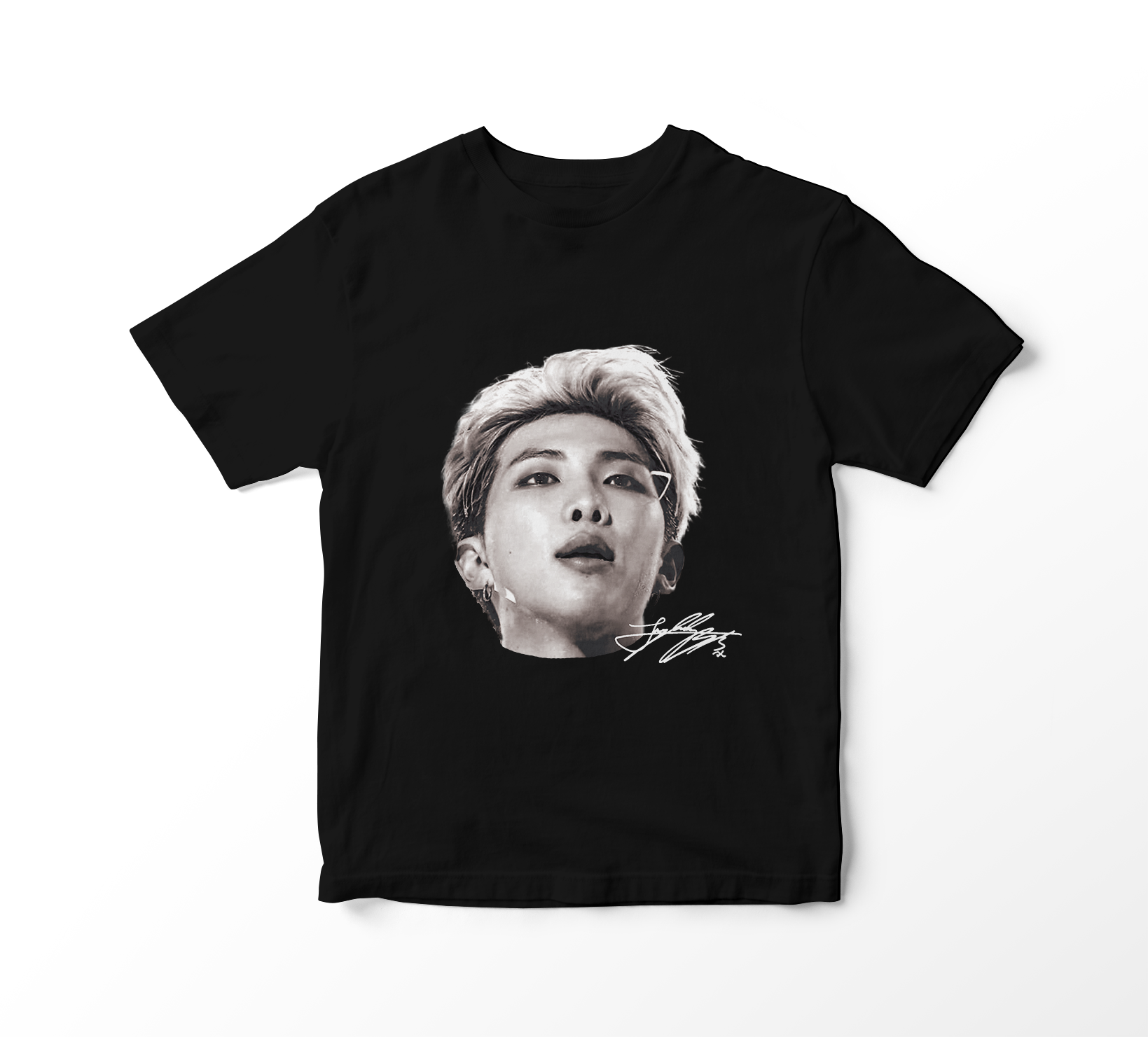 Camiseta BTS - RM Faces (preta)