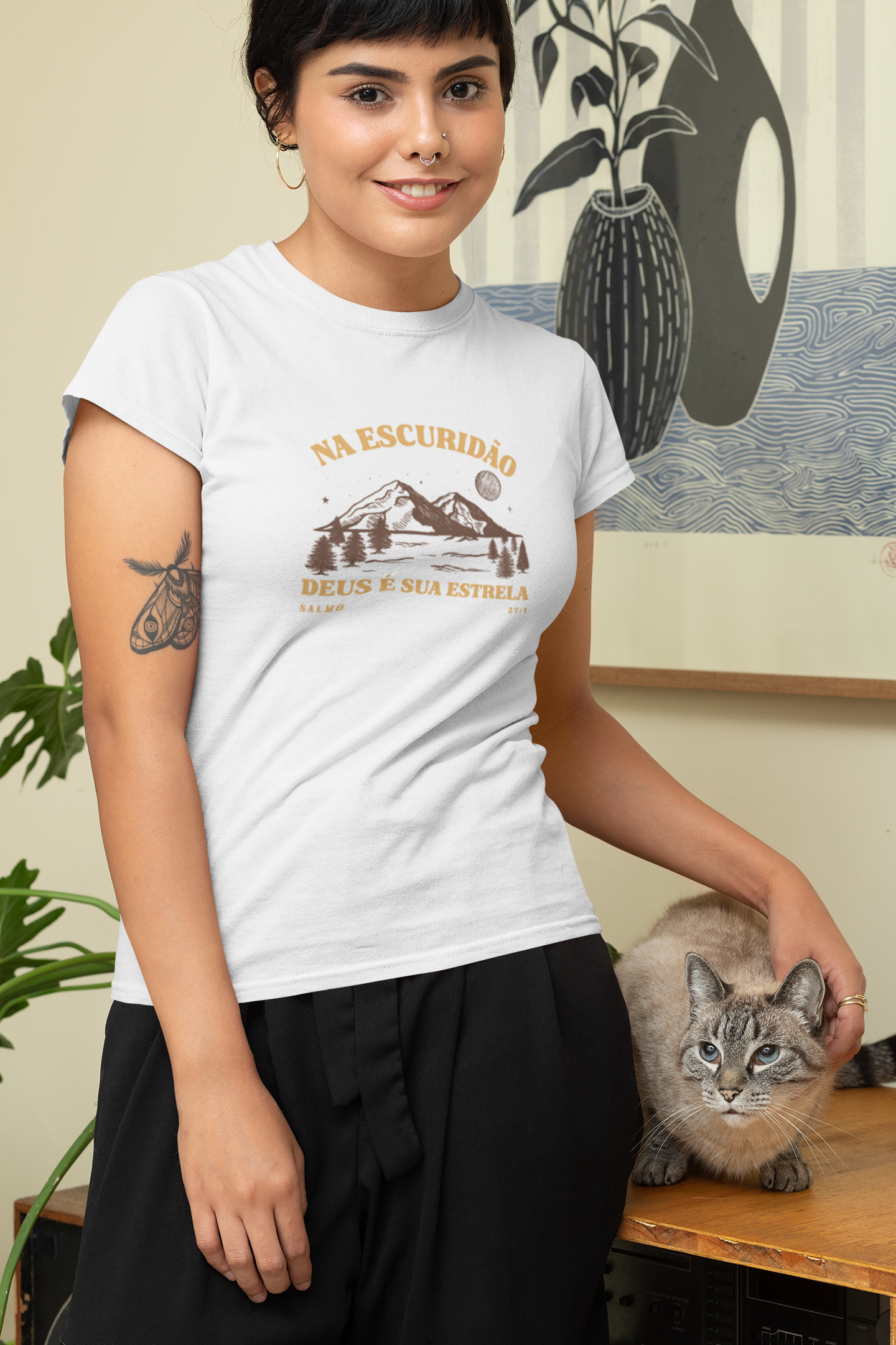 Camiseta Feminina - Deus é Sua Estrela