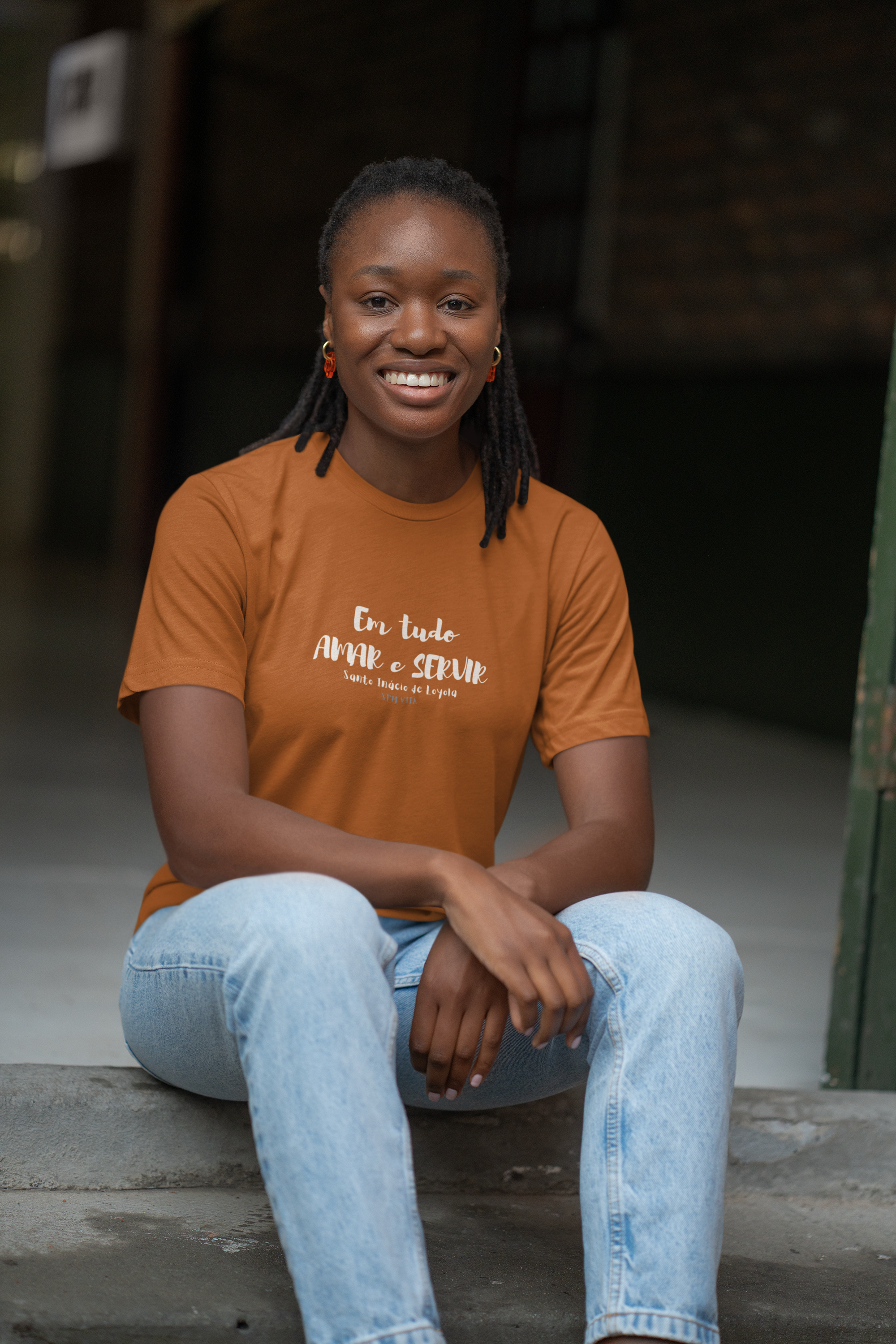 Camiseta Em Tudo Amar e Servir