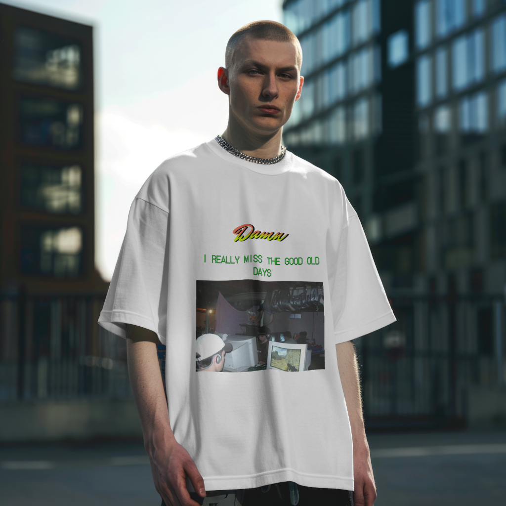 Camiseta Oversized Damn