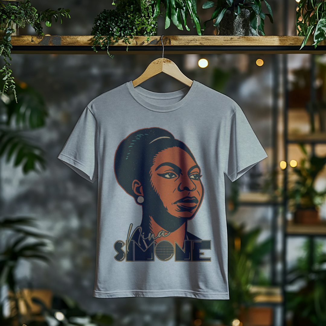 Camiseta Plus Size Nina Simone