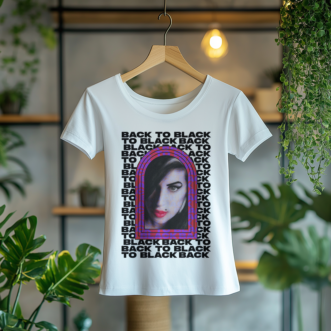 Camiseta Feminina Amy Winehouse