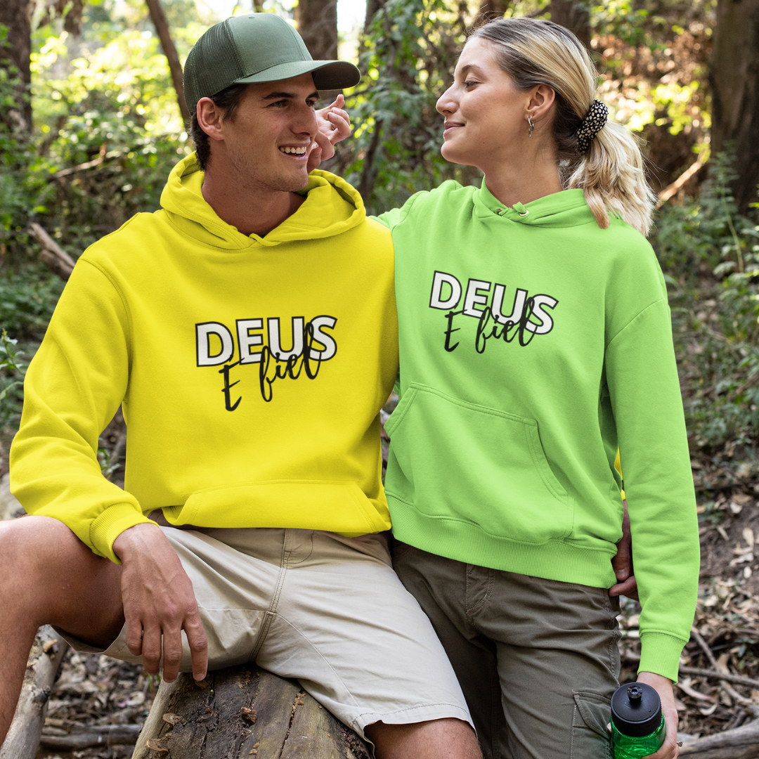 MOLETOM CANGURU DEUS É FIEL 01 ( varias cores )