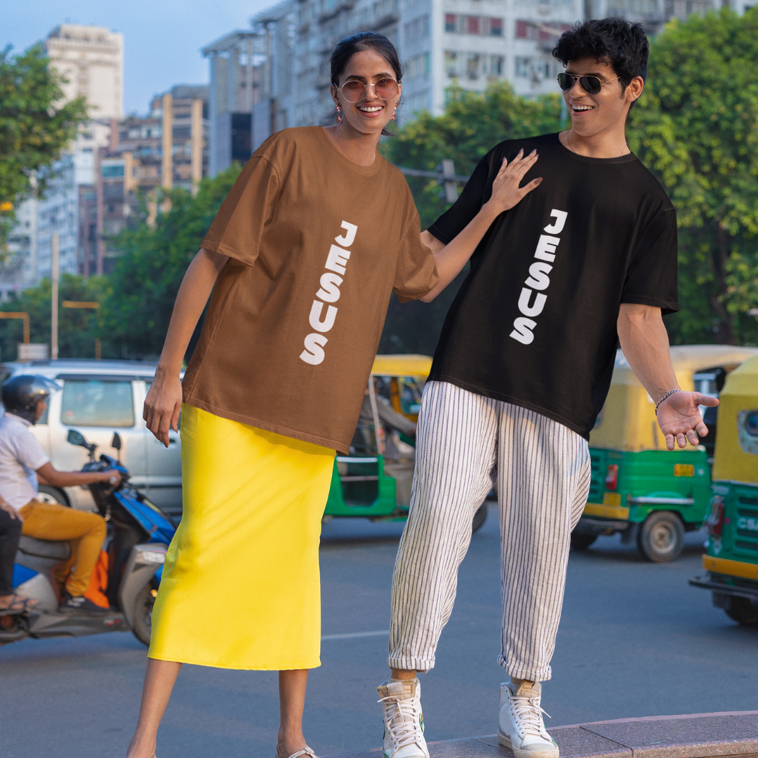 OVER SIZE JESUS NA VERTICAL BRANCA ( varias cores )