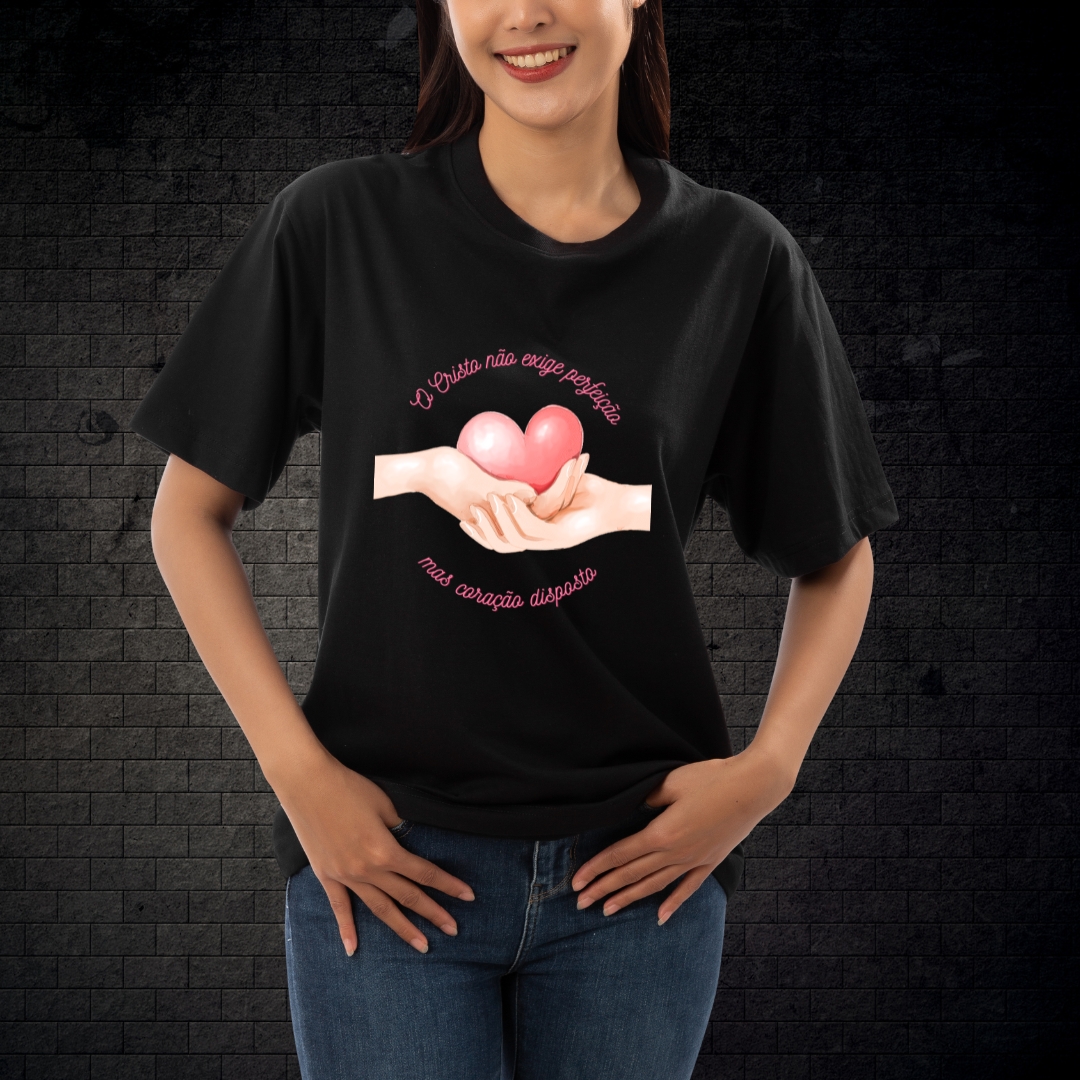 Nome do produto: Camisetas Classic- O cristo não exige perfeição