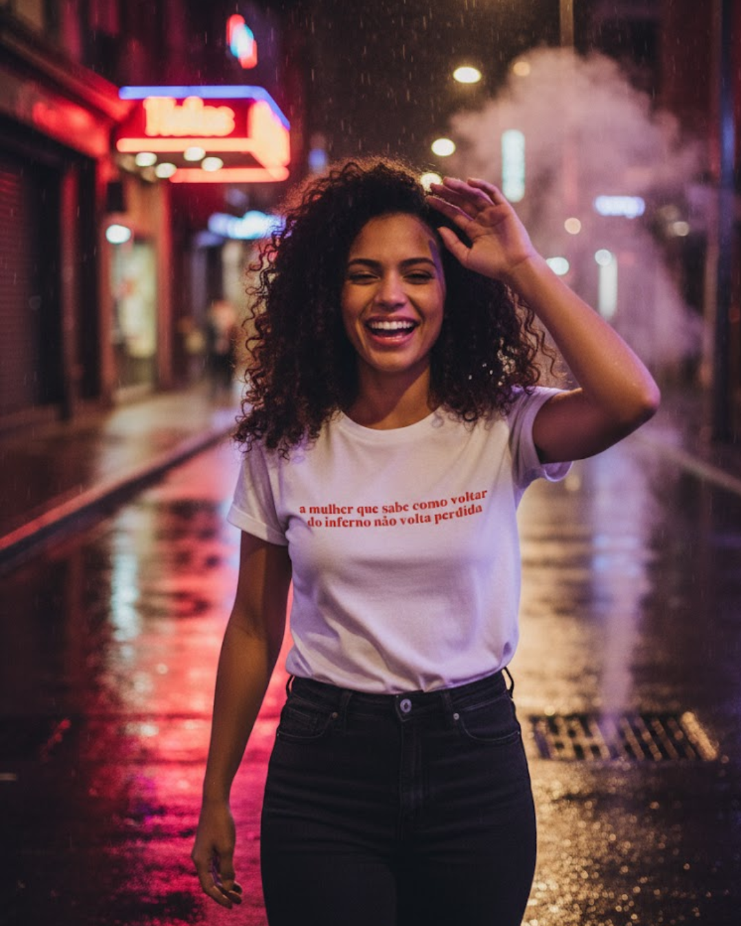 a mulher que sabe voltar do inferno (camiseta)